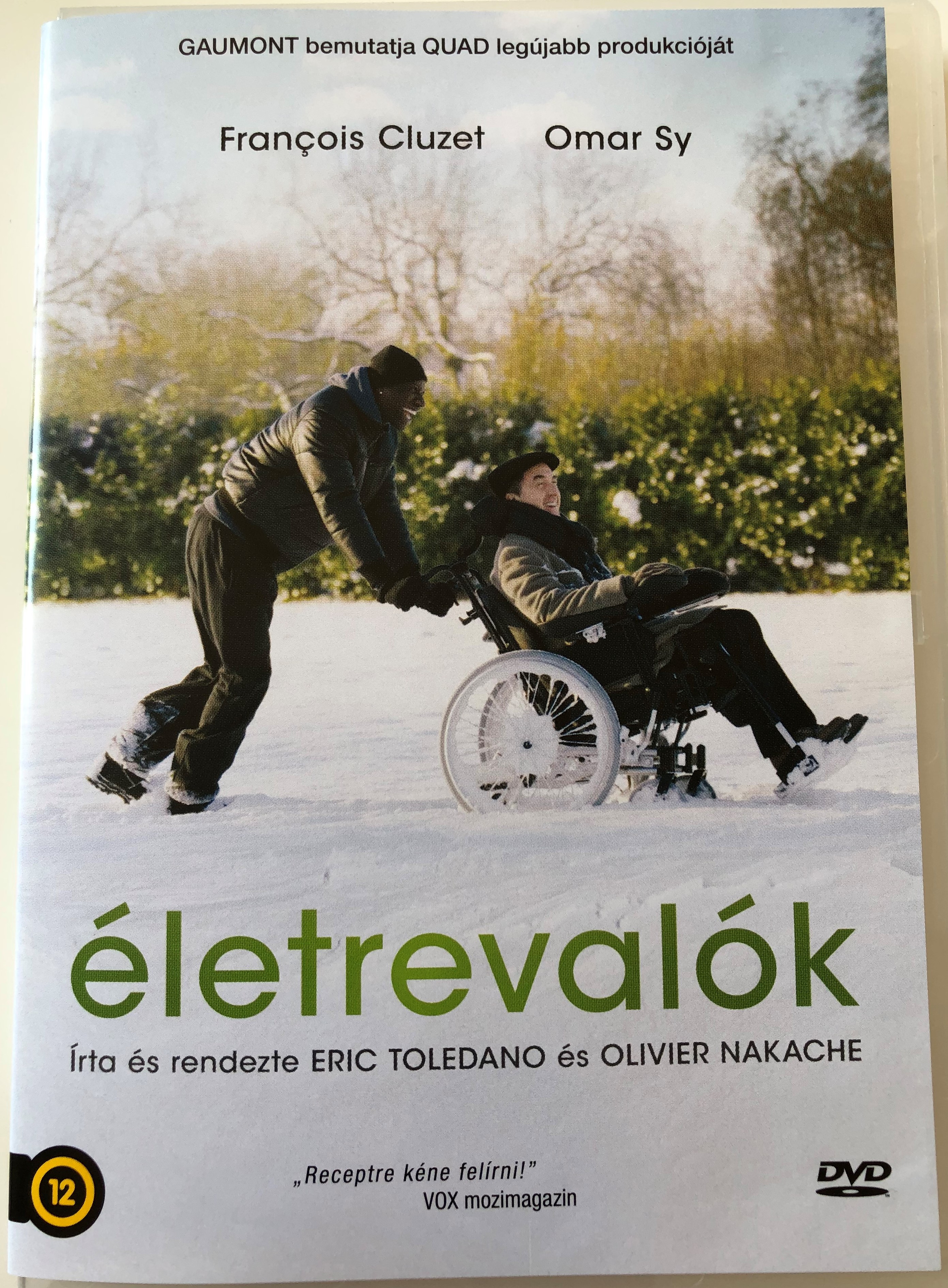 Intouchables DVD 2011 Életrevalók / Directed by Olivier Nakace, Éric  Toledano / Starring: François Cluzet, Omar Sy - bibleinmylanguage