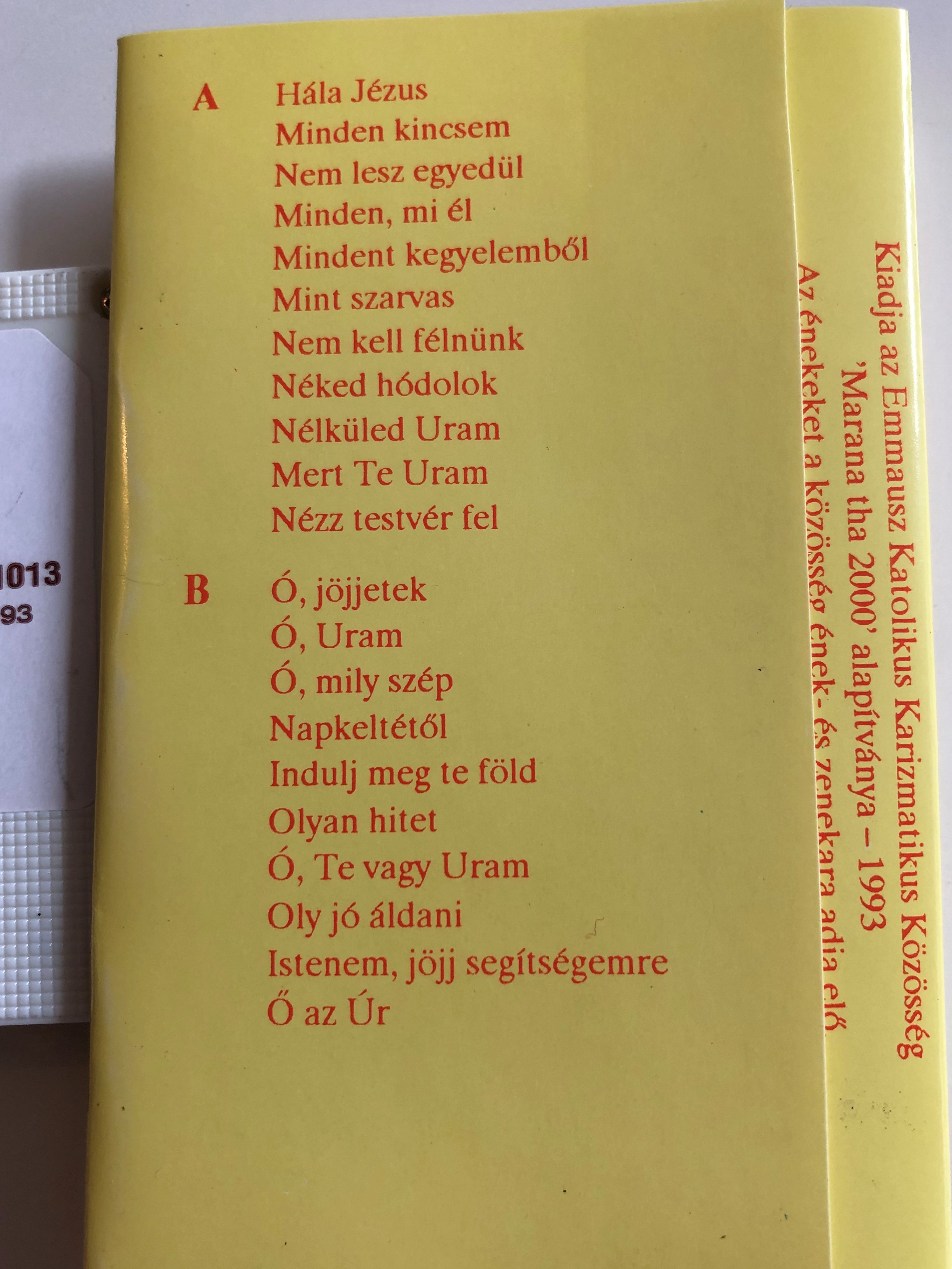 -ldjad-n-lelkem-az-urat-emmausz-katolikus-karizmatikus-k-z-ss-g-nek-s-zenekara-hungaroton-cassette-stereo-bk-1013-3-.jpg