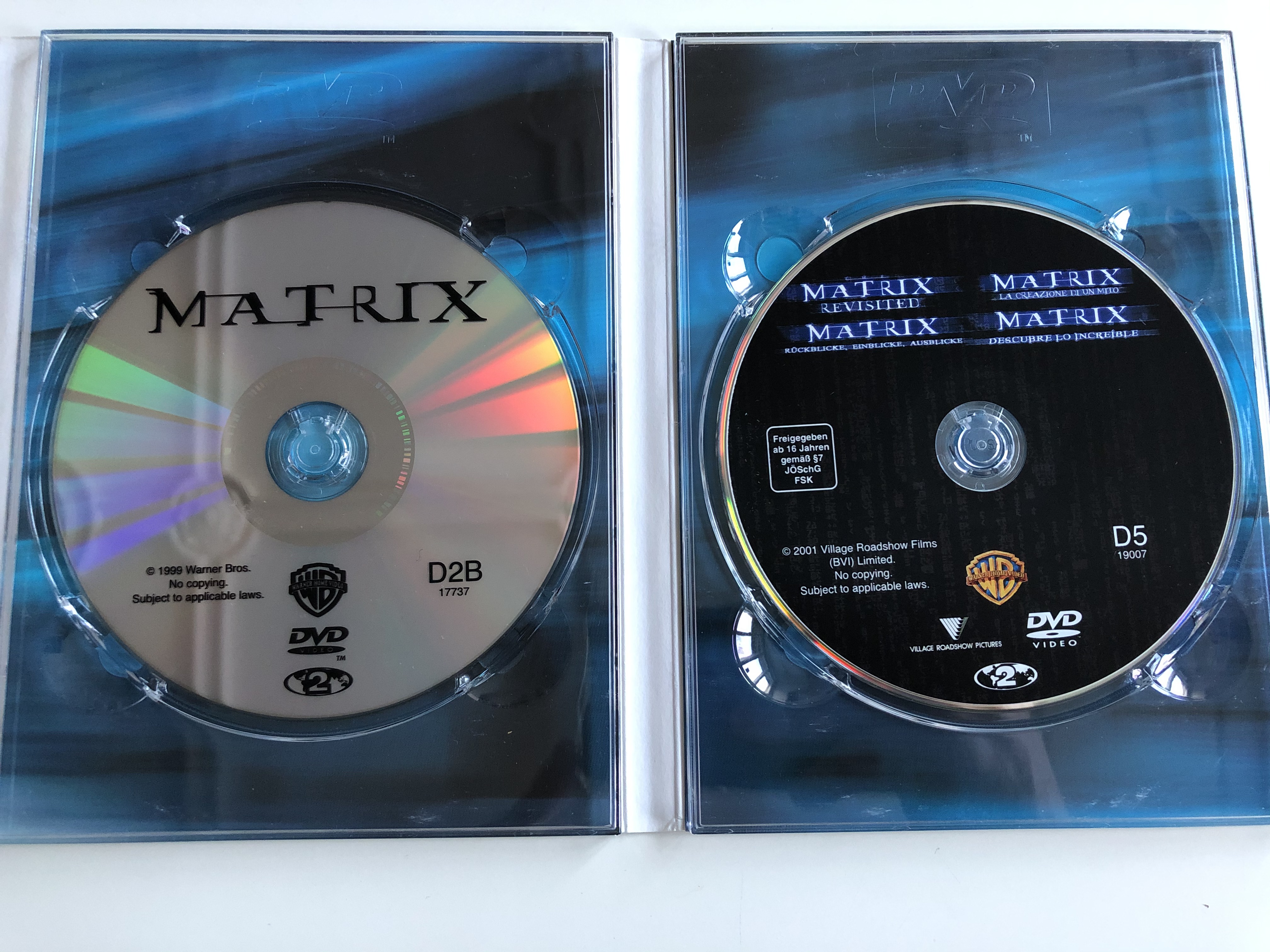 -the-matrix-special-edition-2dvd-1999-m-trix-extra-v-ltozat-directed-by-the-wachowskis-starring-keanu-reeves-laurence-fishbourne-carrie-anne-moss-7-.jpg