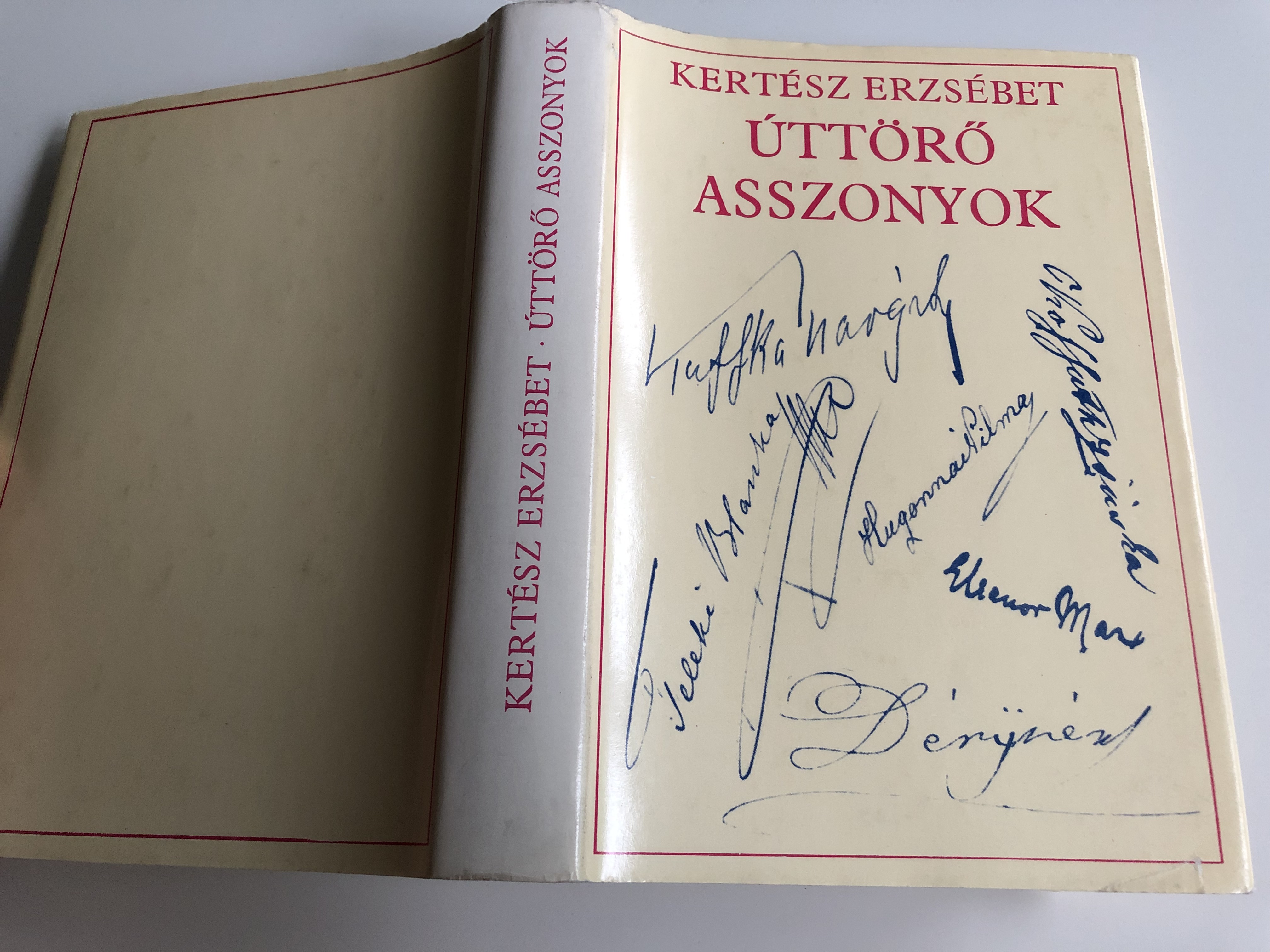 -tt-r-asszonyok-by-kert-sz-erzs-bet-15-pioneer-women-throughout-history-hardcover-gondolat-1979-30-.jpg