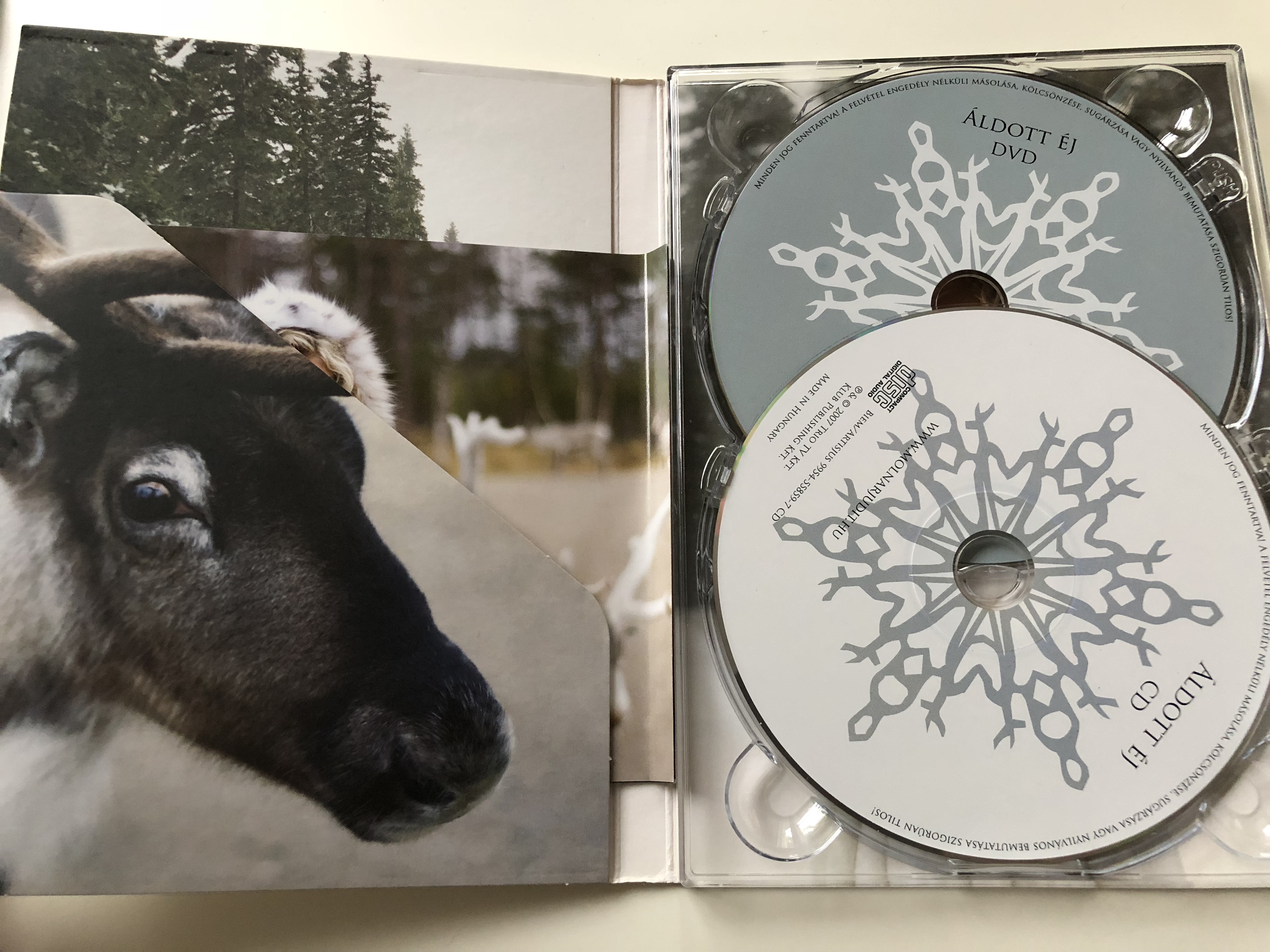 -v.-moln-r-judit-ldott-j-cd-dvd-2007-kar-csonyi-dalok-christmas-songs-h-feh-r-kar-csony-the-first-noel-o-holy-night-white-christmas-2-.jpg