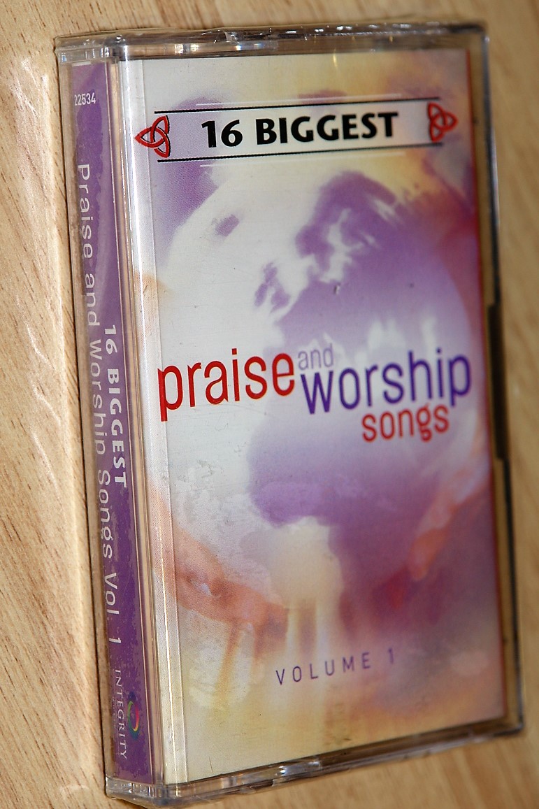 16-biggest-praise-and-worship-songs-volume-1-integrity-music-audio-cassette-22534-1-.jpg