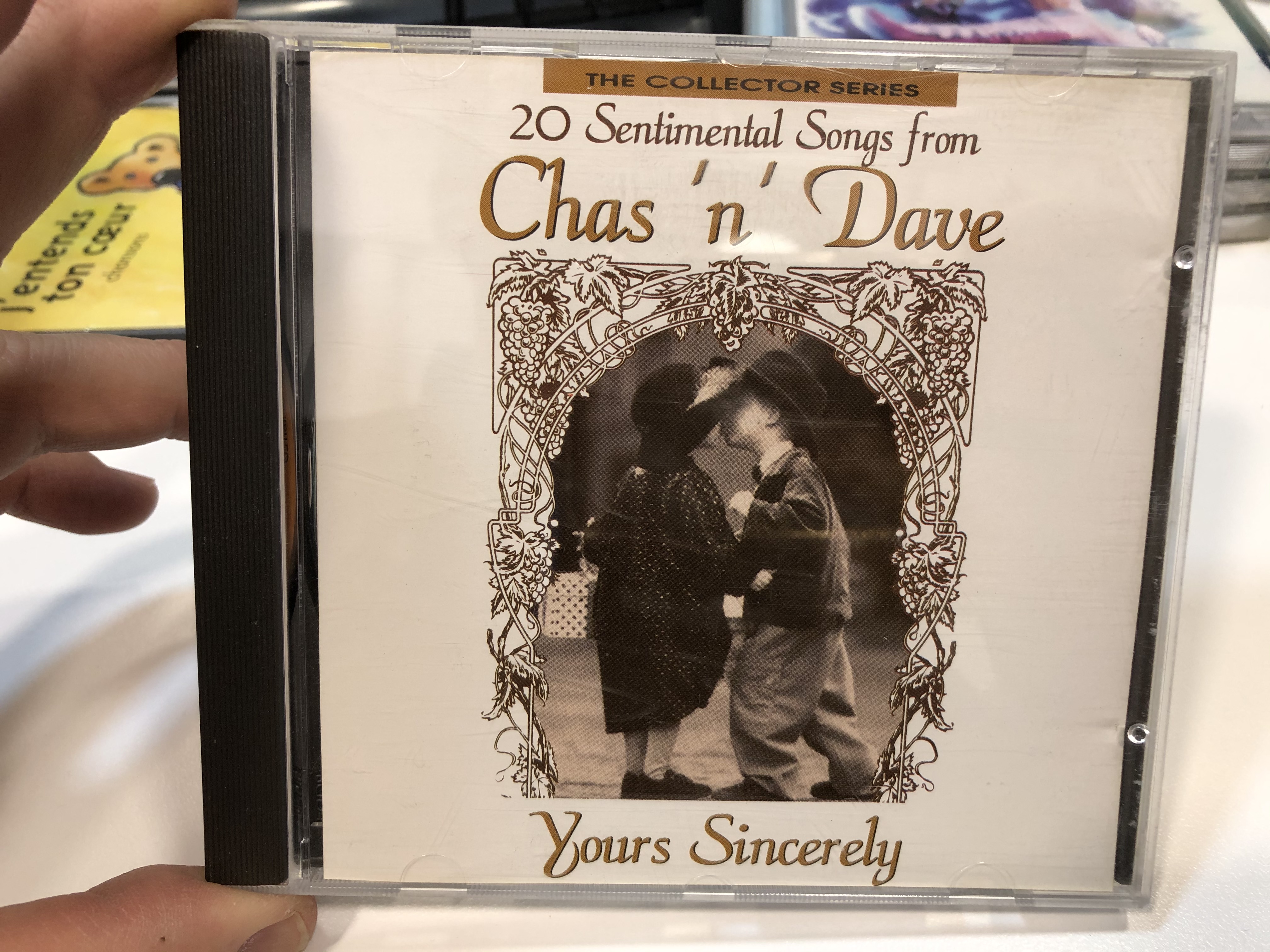 20-sentimental-songs-from-chas-n-dave-yours-sincerely-the-collector-series-castle-communications-audio-cd-1992-ccscd-334-1-.jpg