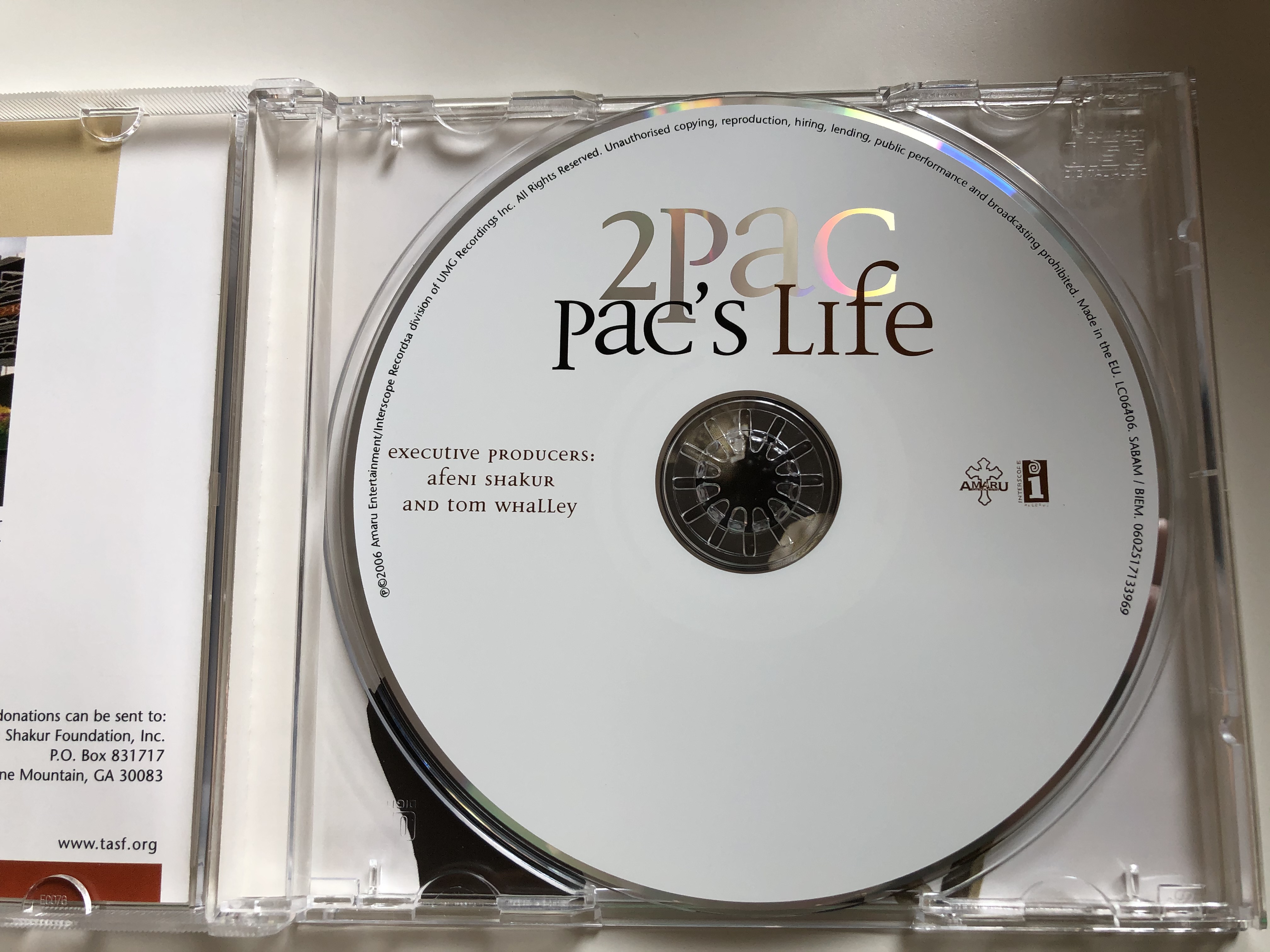 2pac-pac-s-life-amaru-entertainment-audio-cd-2006-0602517206120-4-.jpg