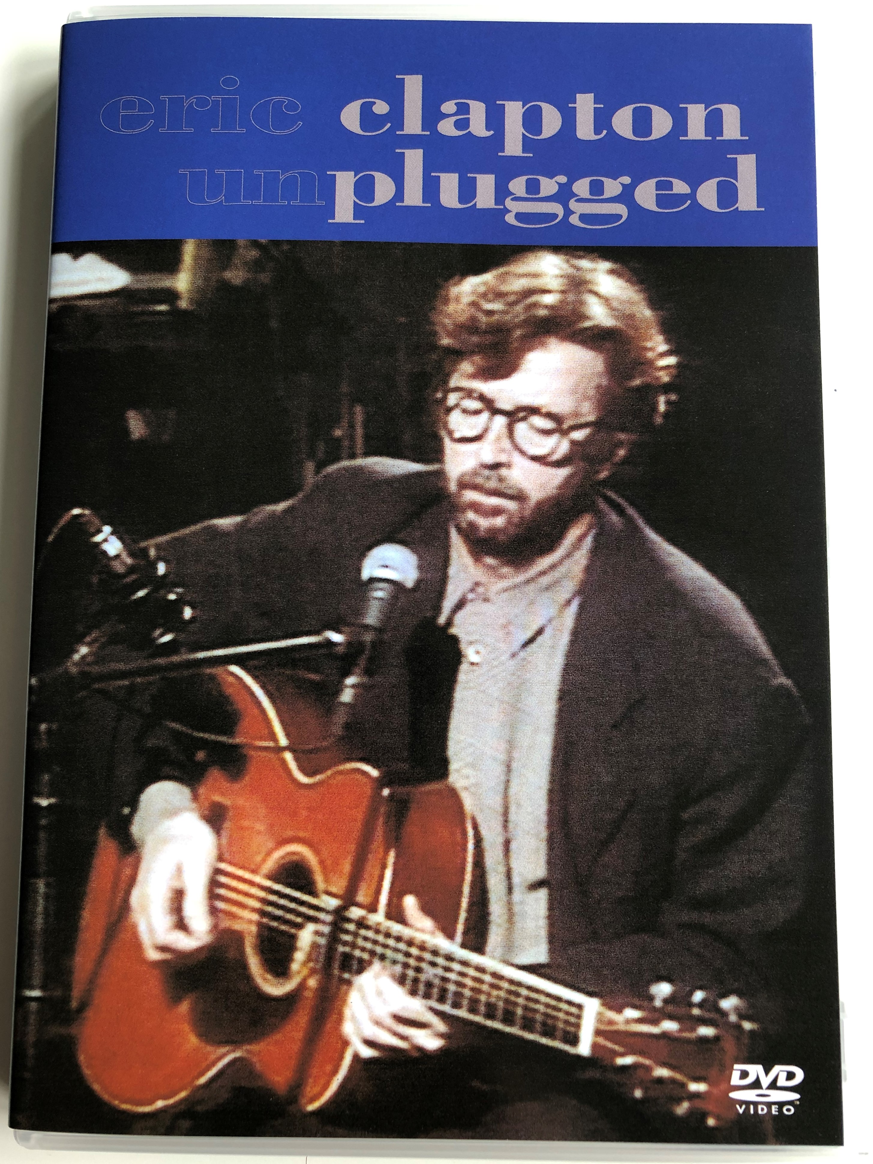 Eric Clapton unplugged DVD 2006 / Before you accuse me, Tears in heaven,  Layla, Alberta, Old Love / Warner Music - bibleinmylanguage