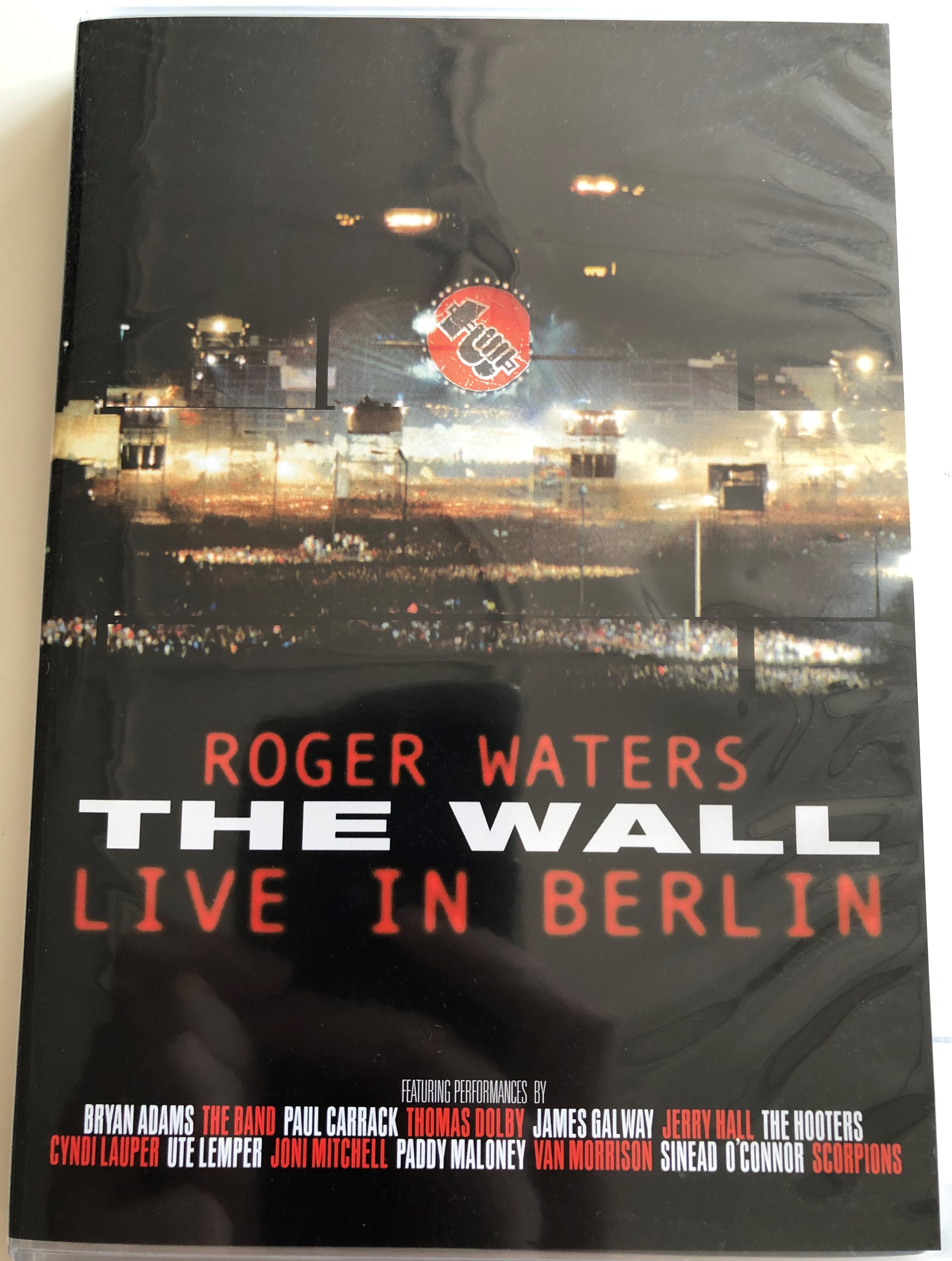 Roger Waters The Wall DVD 2003 Live in Berlin / Featuring Bryan Adams, The  Hooters, Cyndi Lauper, Van Morrison, Scorpions - bibleinmylanguage