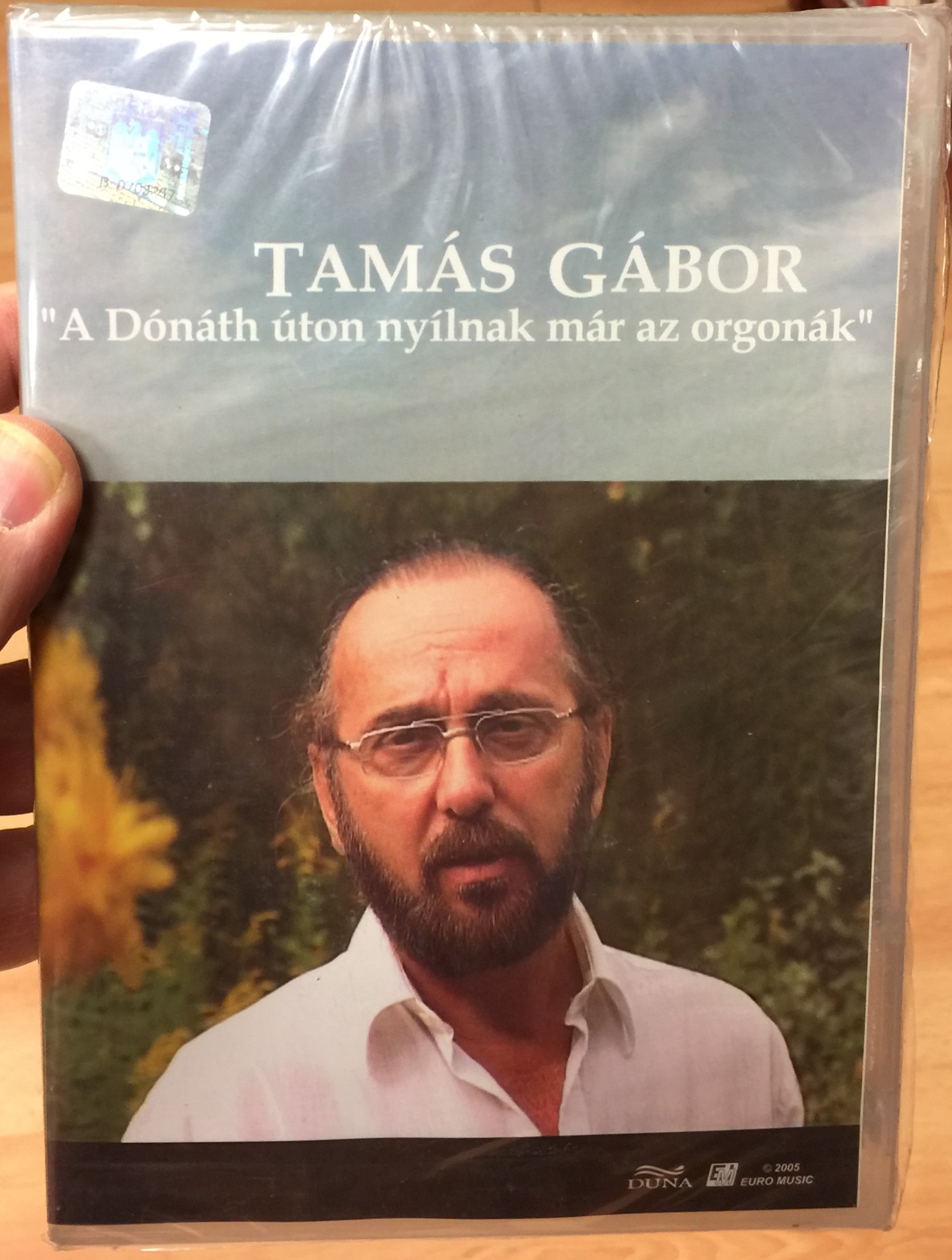 Tamás Gábor - A Dónáth úton nyílnak már az orgonák DVD 2005 / Kolozsvárott  jártam én, Gyere velem a Hargitára, A violák, September Morn' / Euro Music  - Bible in My Language