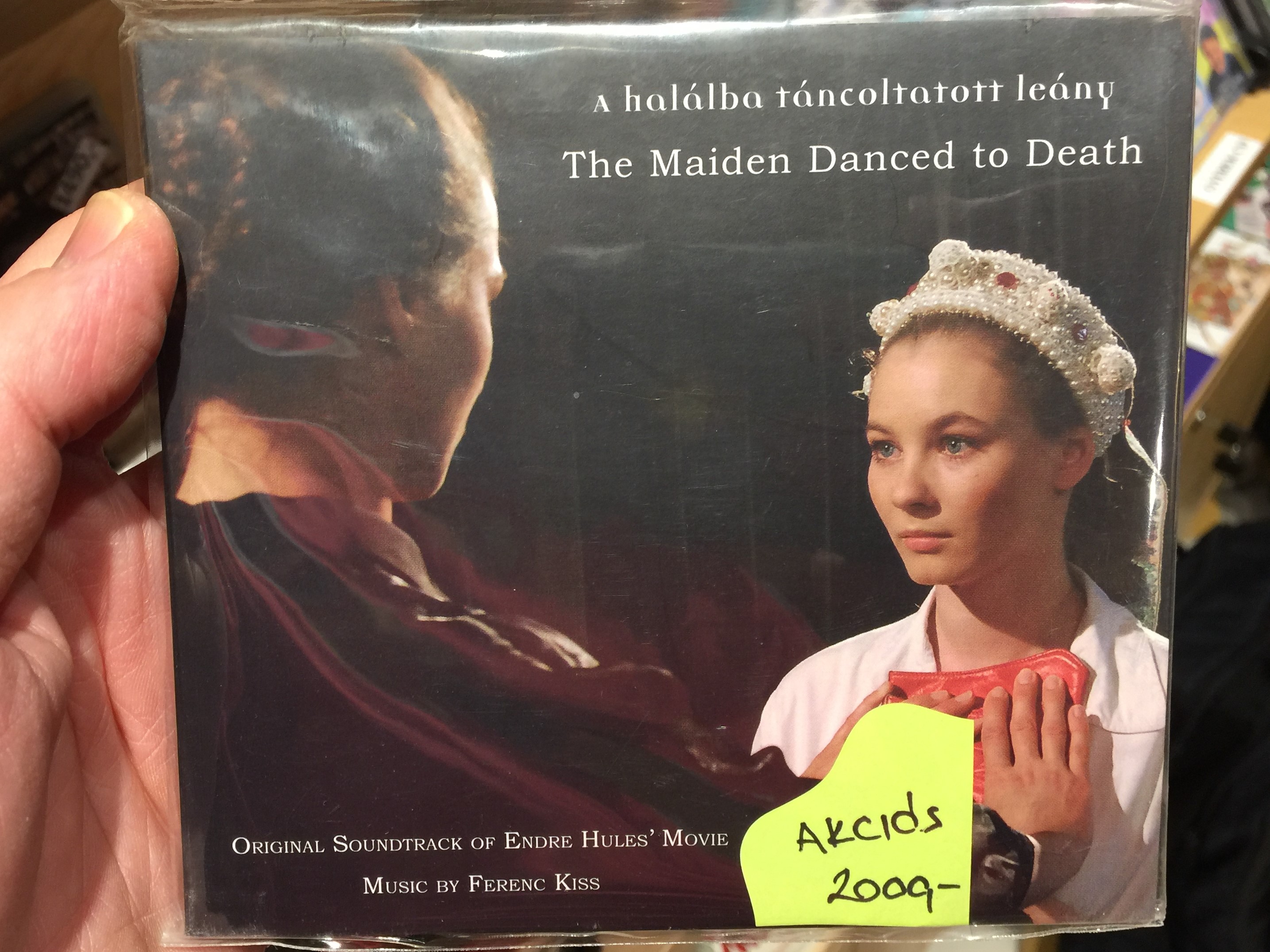 a-hal-lba-t-ncoltatott-le-ny-the-maiden-danced-to-death-original-soundtrack-of-endre-hules-movie-music-by-ferenc-kiss-etnofon-audio-cd-2011-er-cd-106-1-.jpg