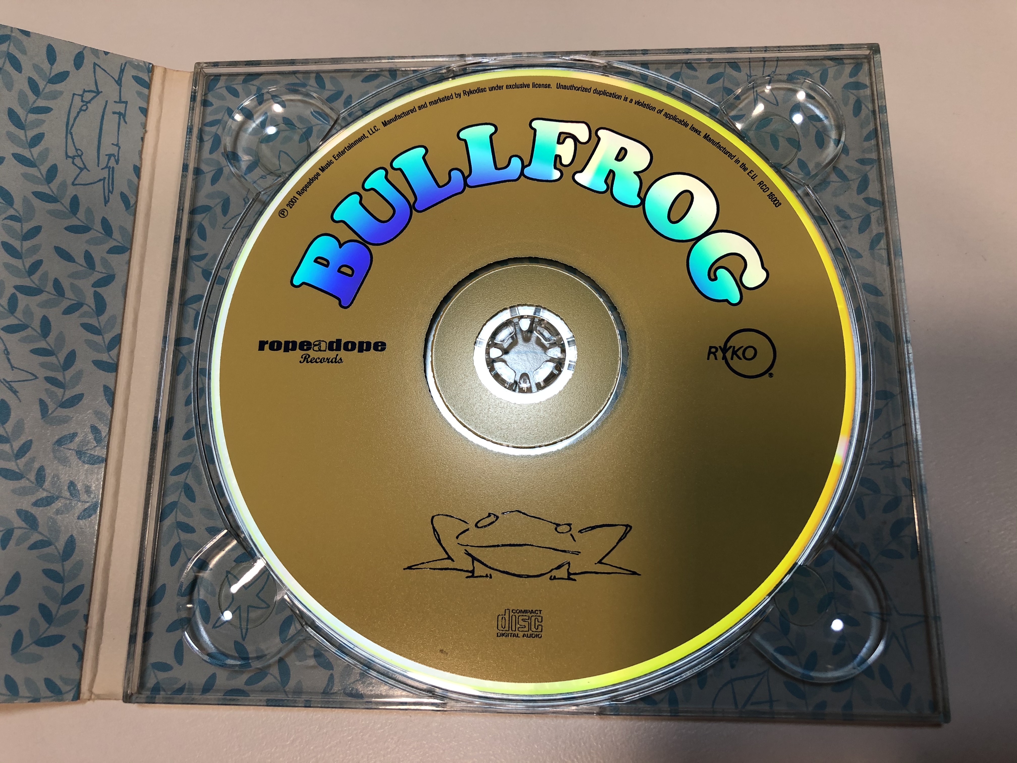 a-little-ropeadope-disc-bullfrog-ropeadope-records-audio-cd-2001-rcd-16003-2-.jpg