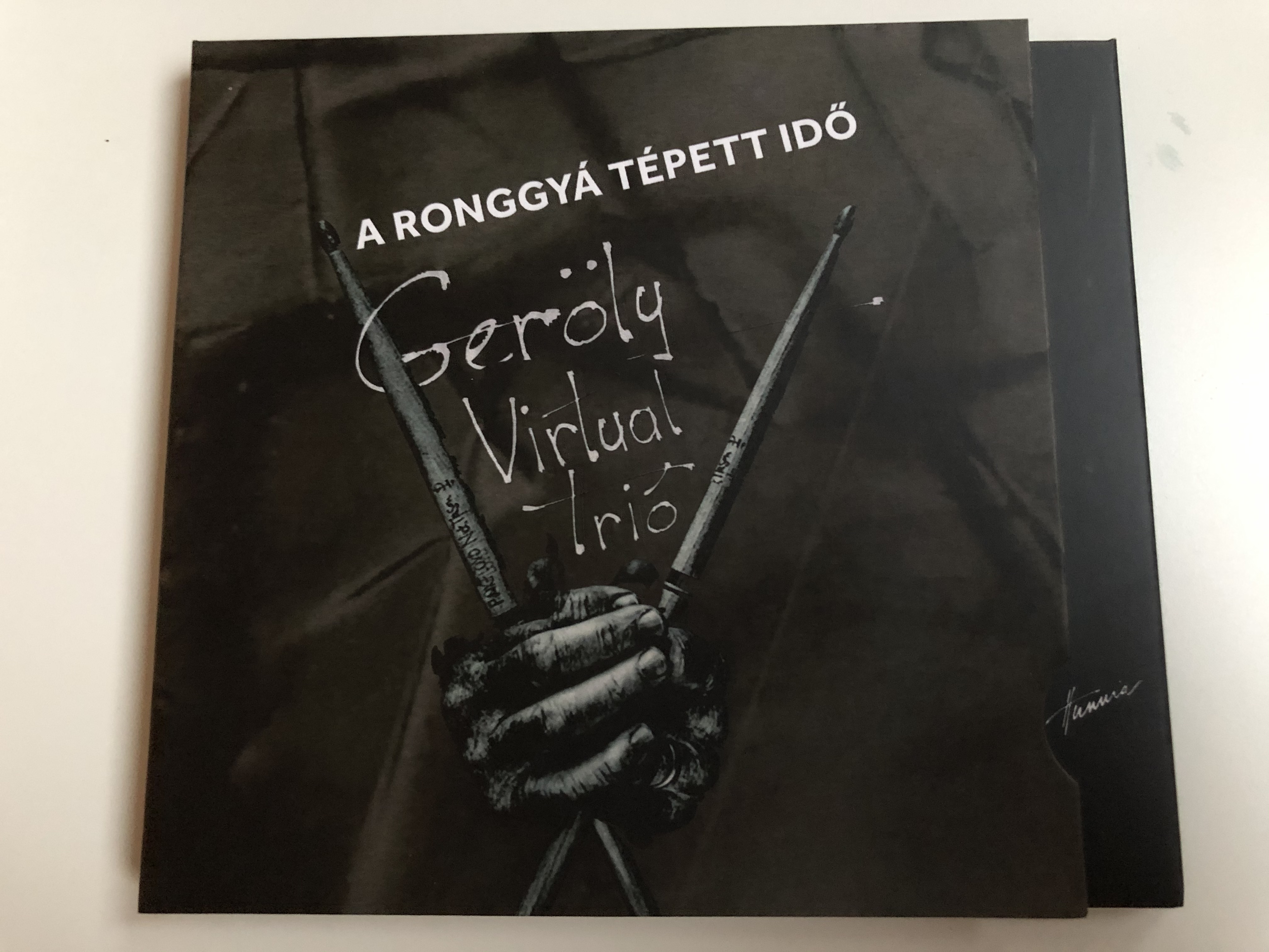 a-ronggya-tepett-ido-geroly-virtual-trio-hunnia-records-film-production-audio-cd-2017-hrcd1732-1-.jpg
