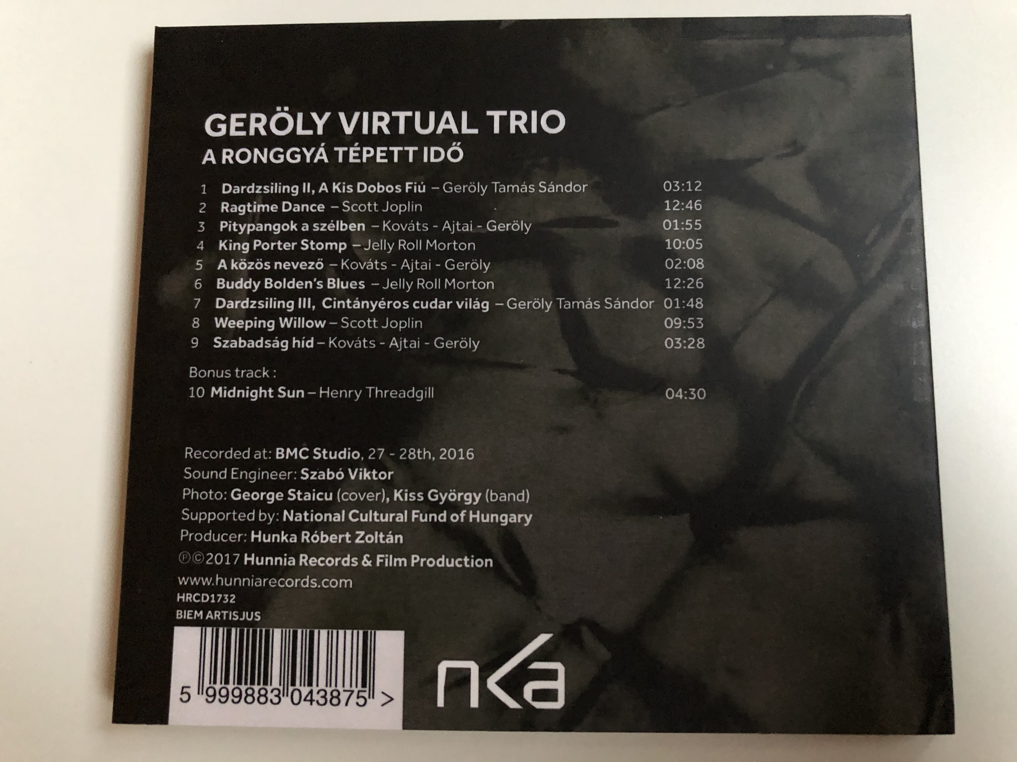 a-ronggya-tepett-ido-geroly-virtual-trio-hunnia-records-film-production-audio-cd-2017-hrcd1732-5-.jpg