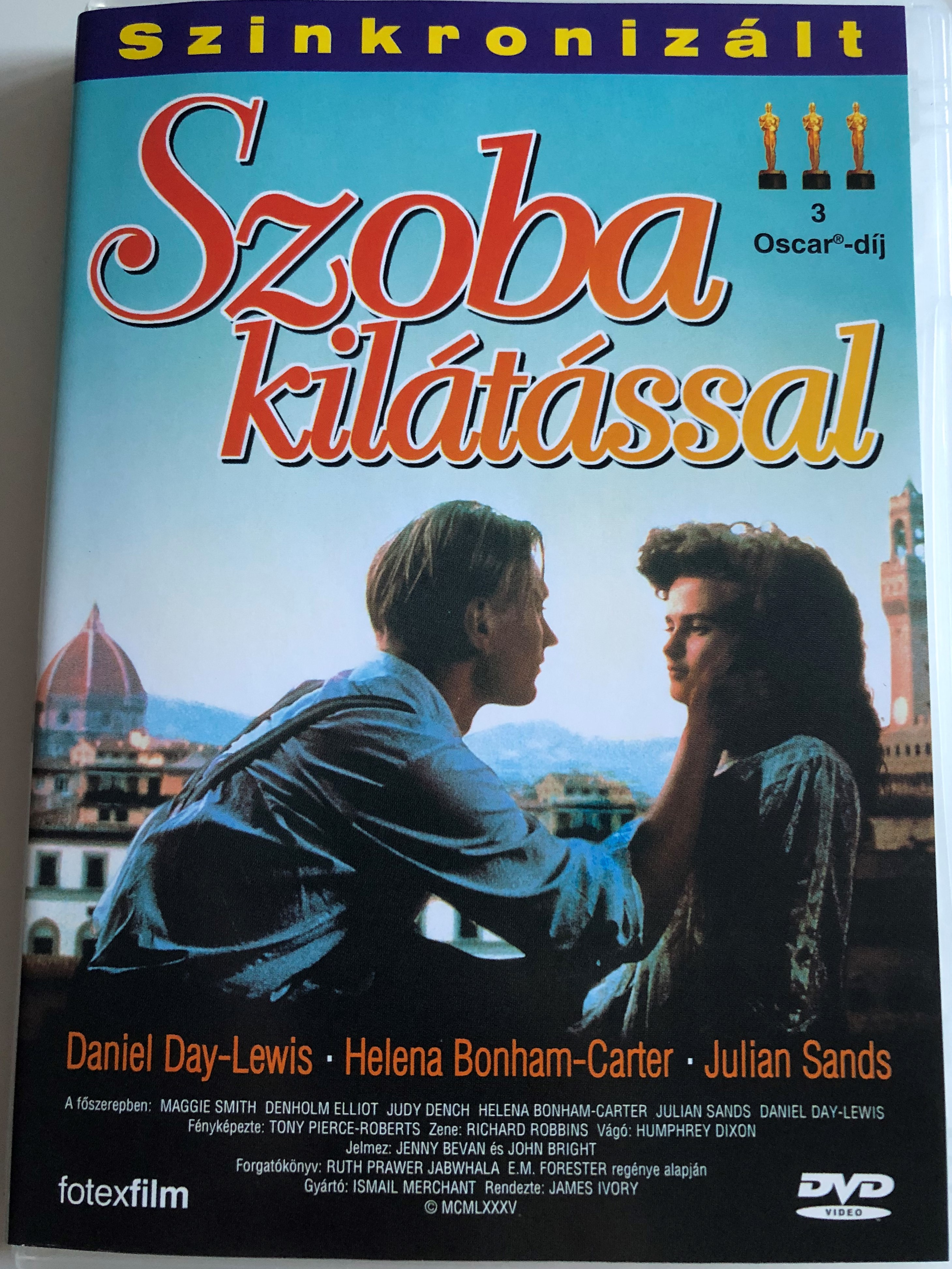 a-room-with-a-view-dvd-1985-szoba-kil-t-ssal-directed-by-james-ivory-1.jpg