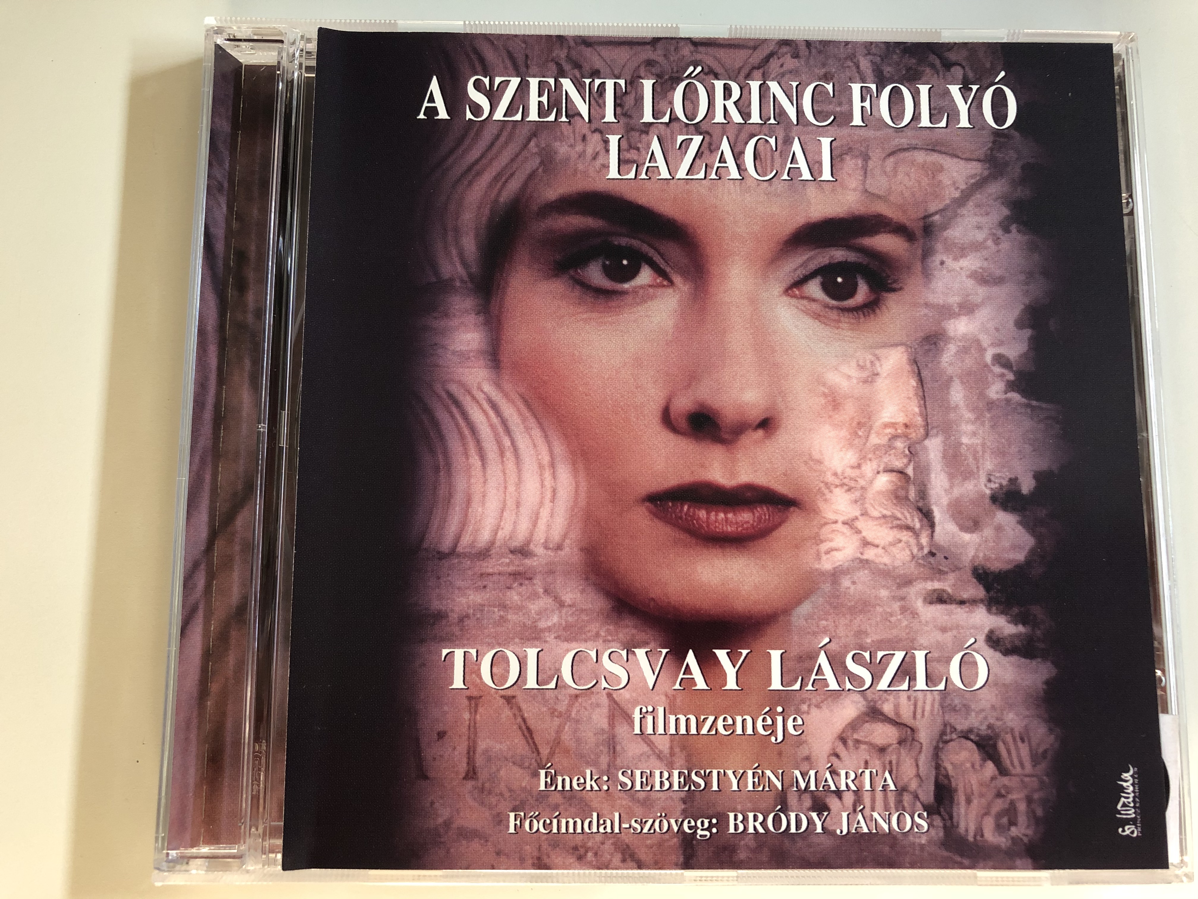 a-szent-lorinc-folyo-lazacai-tolcsvay-laszlo-filmzeneje-enek-sebestyen-marta-focimdal-szoveg-brody-janos-audio-cd-1-.jpg