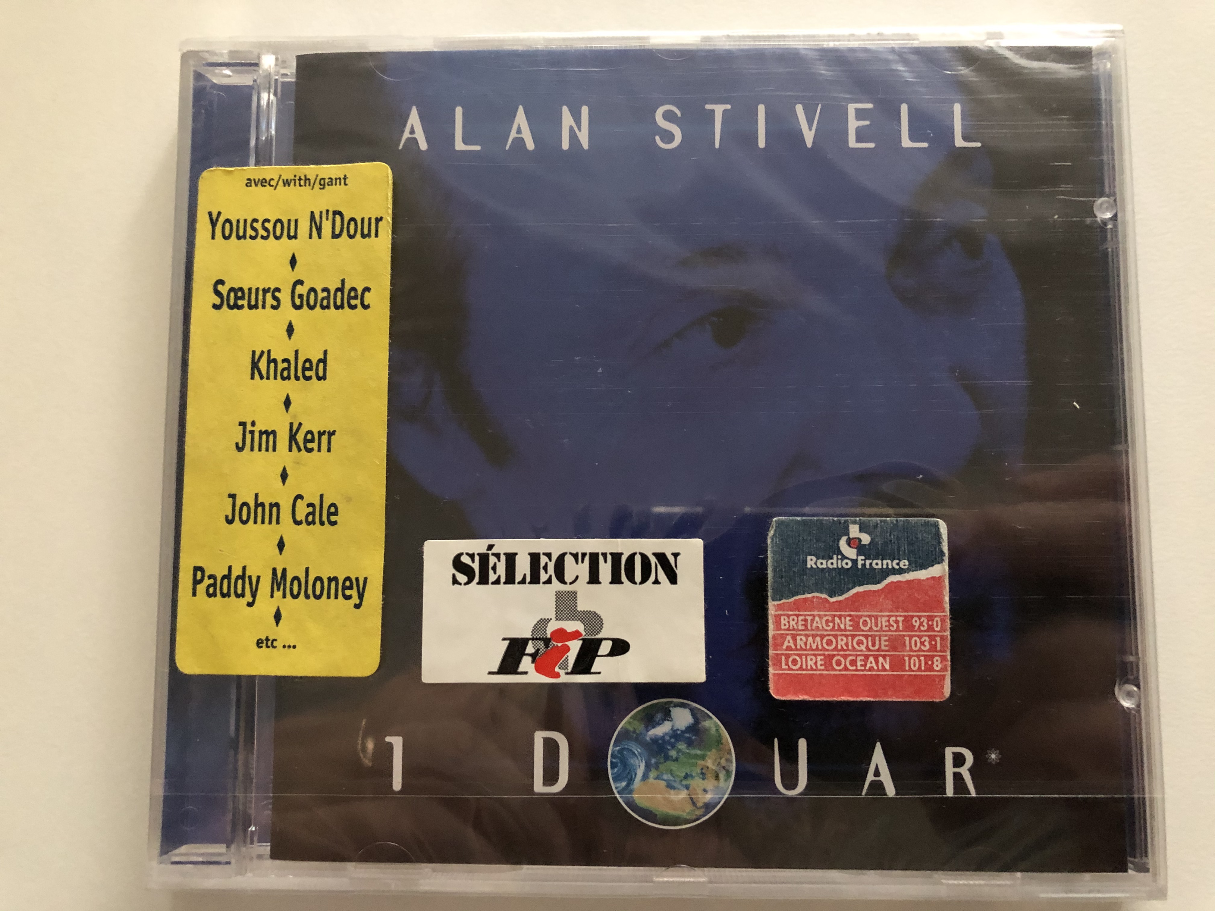 alan-stivell-1-douar-with-youssou-n-dour-s-urs-goadec-khaled-jim-kerr-john-cale-paddy-moloney-...-disques-dreyfus-audio-cd-1998-fdm-36-209-2-1-.jpg