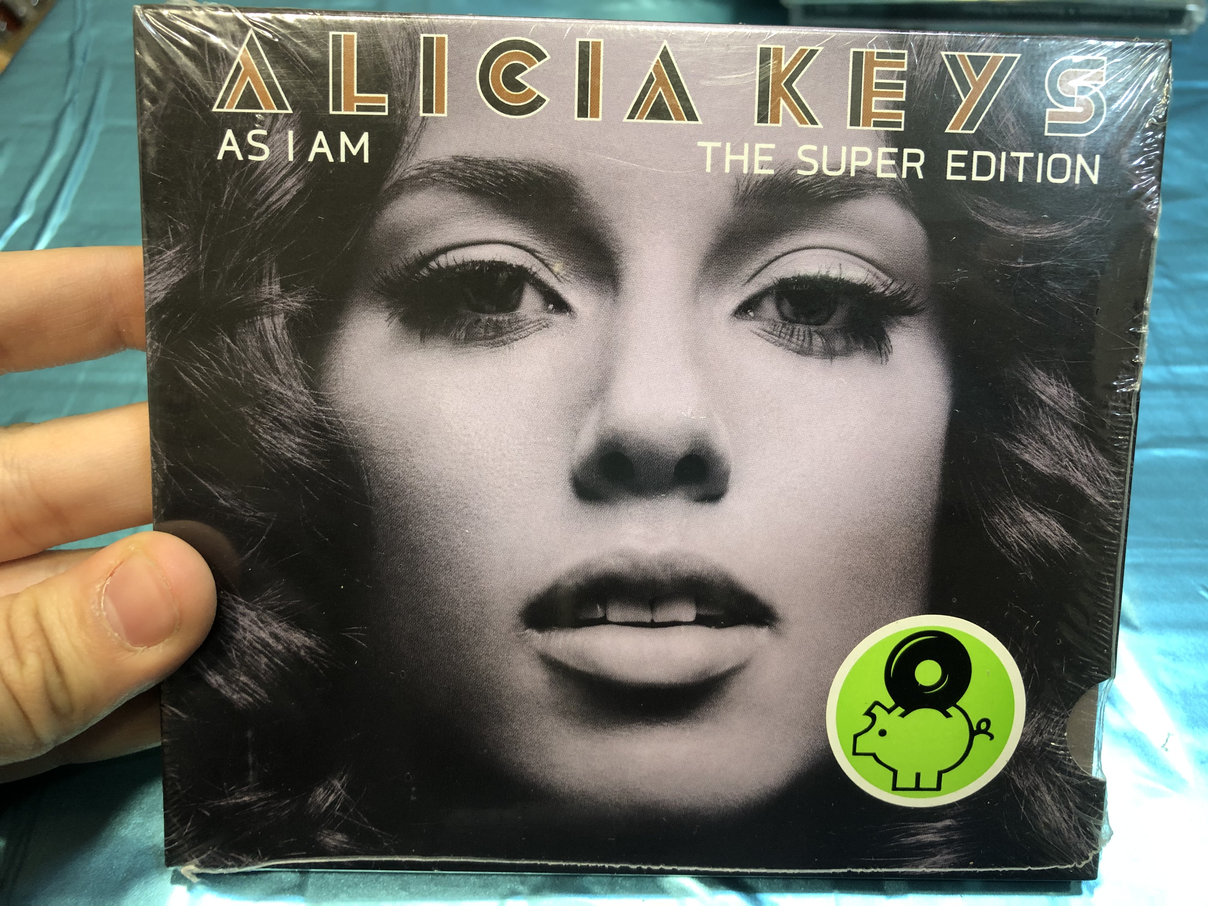 alicia-keys-as-i-am-the-super-edition-j-records-audio-cd-2009-88697480692-1-.jpg