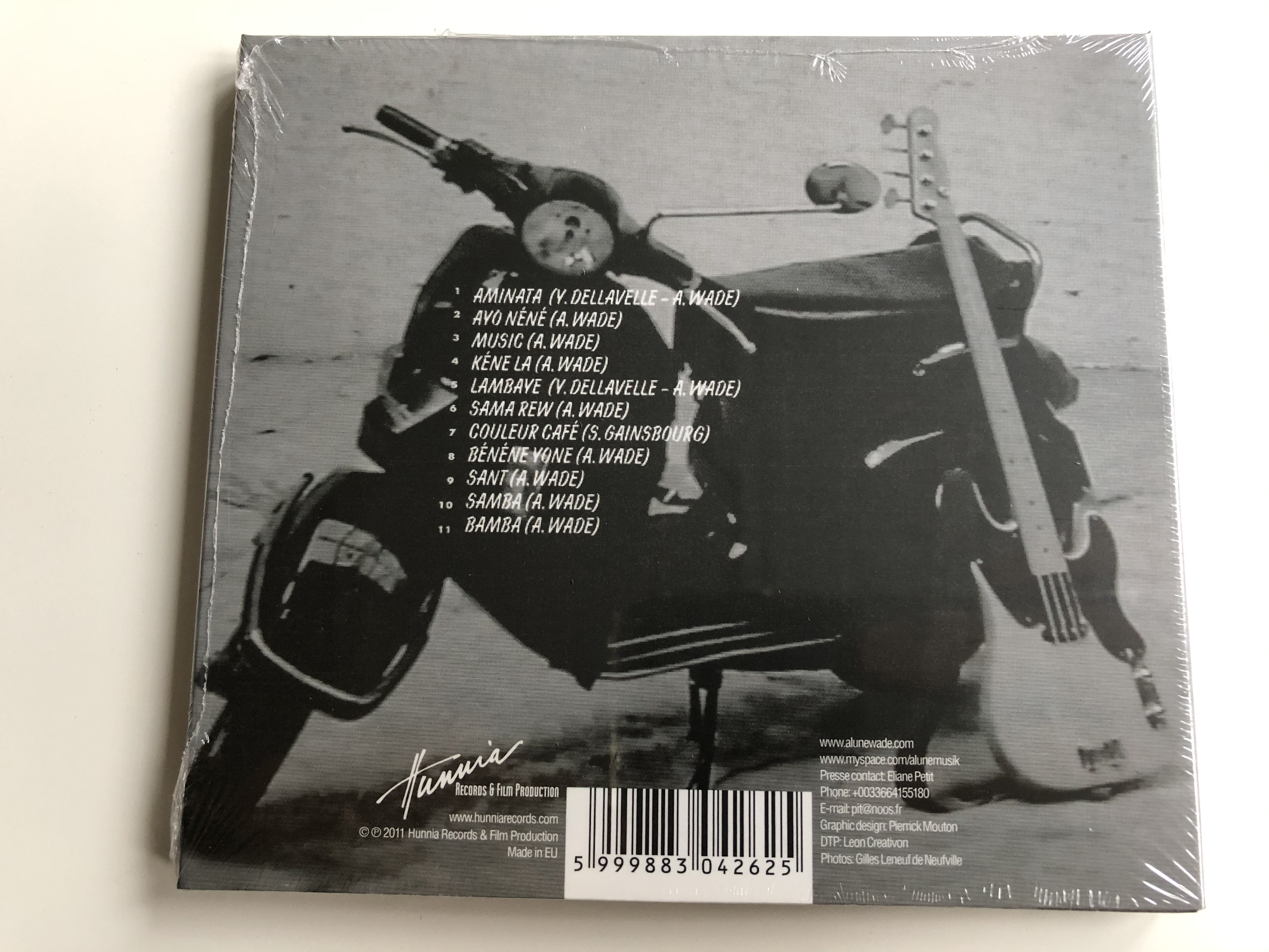 alune-ayo-nene-hunnia-records-film-production-audio-cd-2011-hrcd1103-2-.jpg