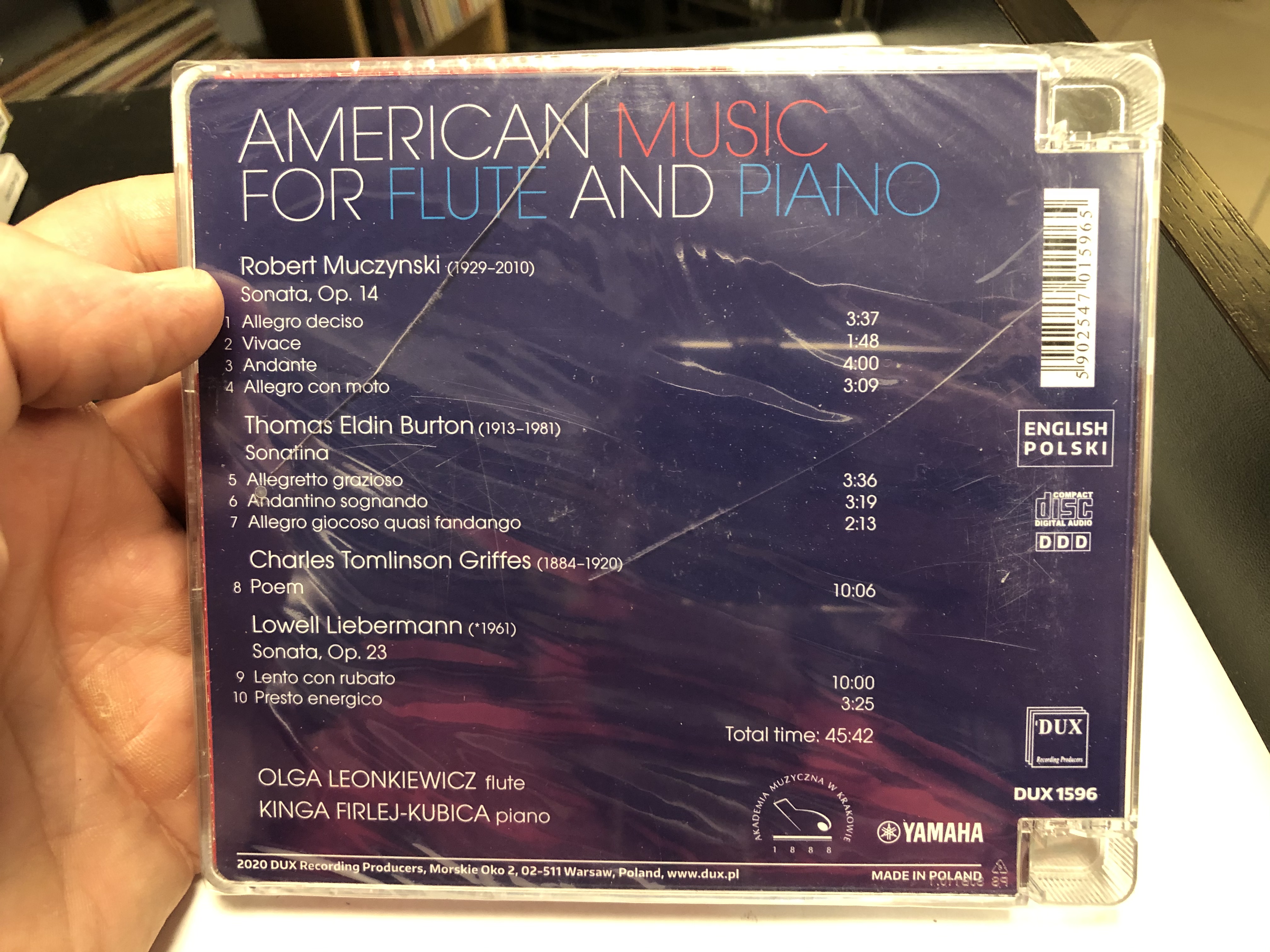american-music-for-flute-and-piano-kinga-firlej-kubica-piano-olga-leonkiewicz-flute-dux-recording-audio-cd-2020-dux1596-2-.jpg