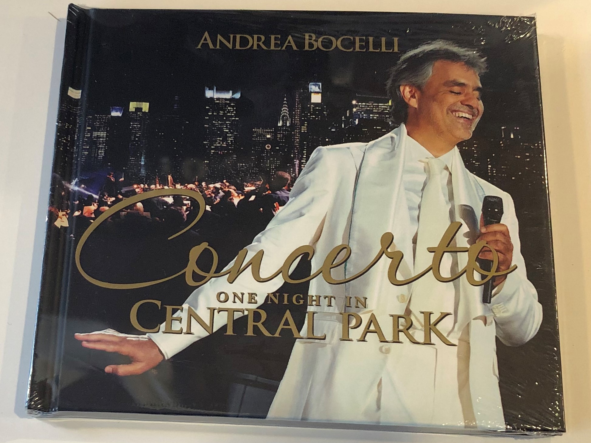 Andrea Bocelli ‎– Concerto One Night In Central Park / Sugar Audio CD + DVD  2011 / 028947647010 - bibleinmylanguage