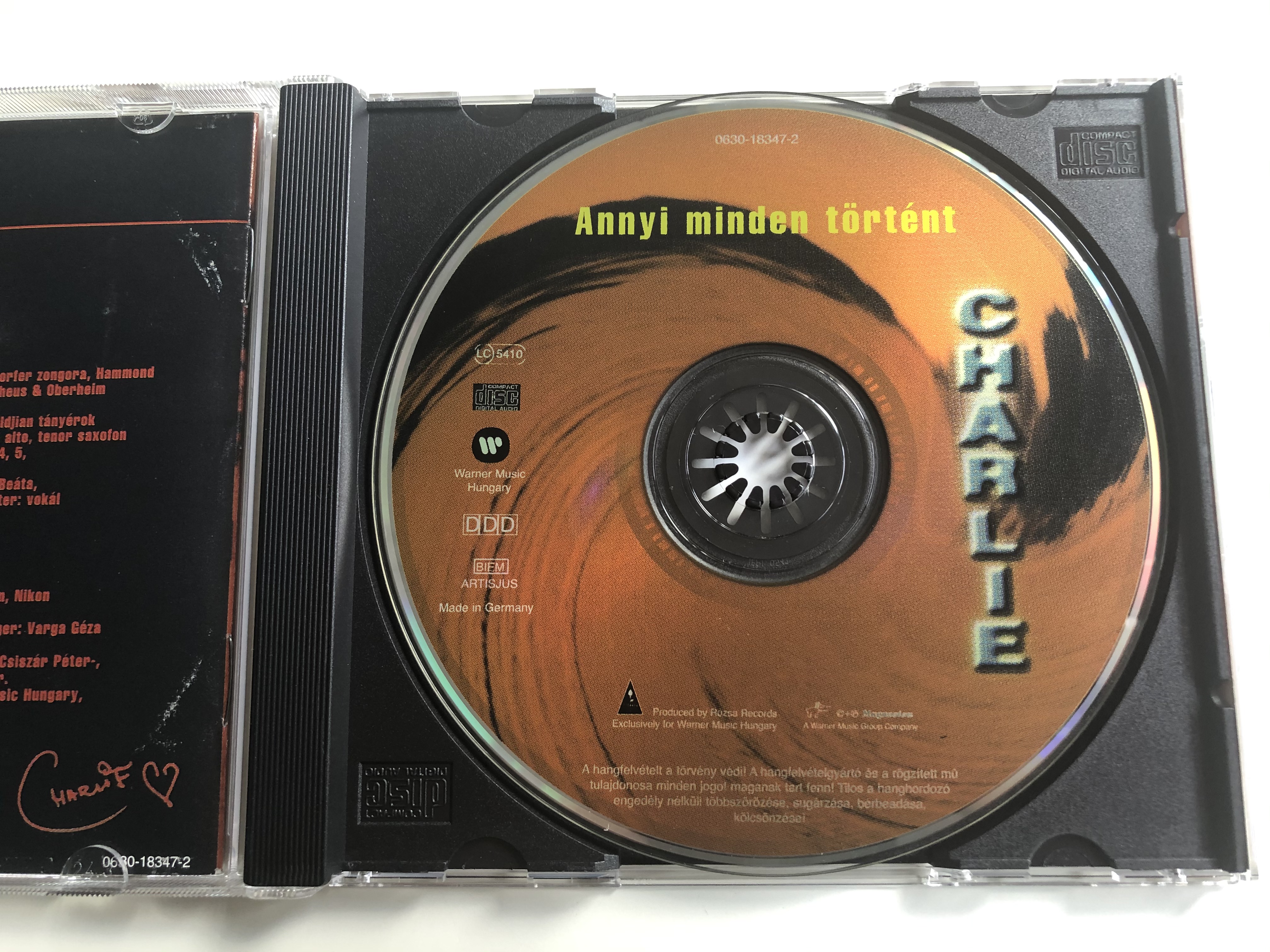 annyi-minden-t-rt-nt-charlie-magneoton-audio-cd-1997-0630-18347-2-8-.jpg
