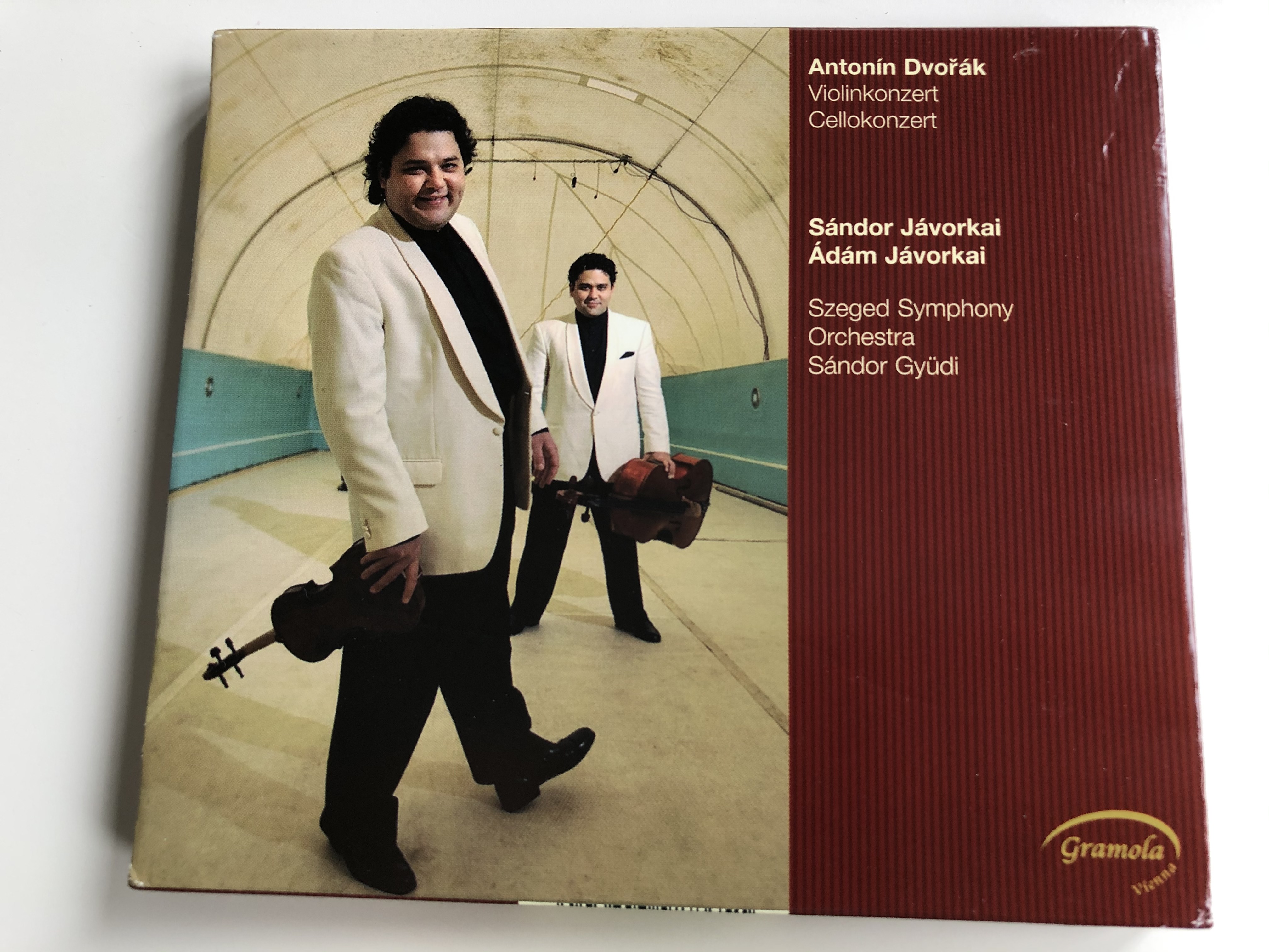 antonin-dvorak-violinkonzert-cellokonzert-sandor-javorkai-adam-javorkai-szeged-symphony-orchestra-sandor-gyudi-gramola-audio-cd-2009-98865-1-.jpg