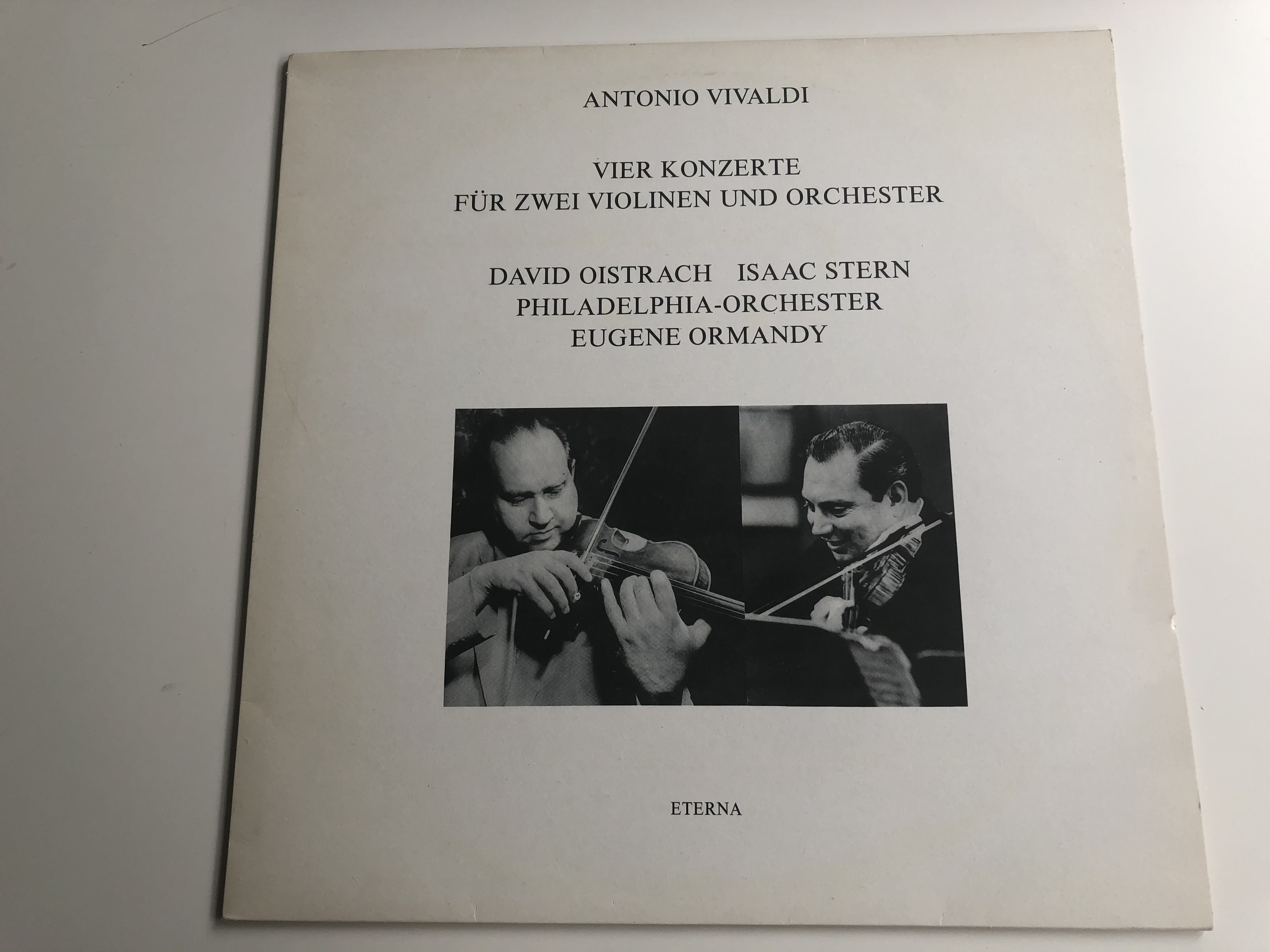 antonio-vivaldi-vier-konzerte-f-r-zwei-violinen-und-orchester-david-oistrach-isaac-stern-philadelphia-orchestra-eugene-ormandy-eterna-lp-stereo-825-612-1-.jpg