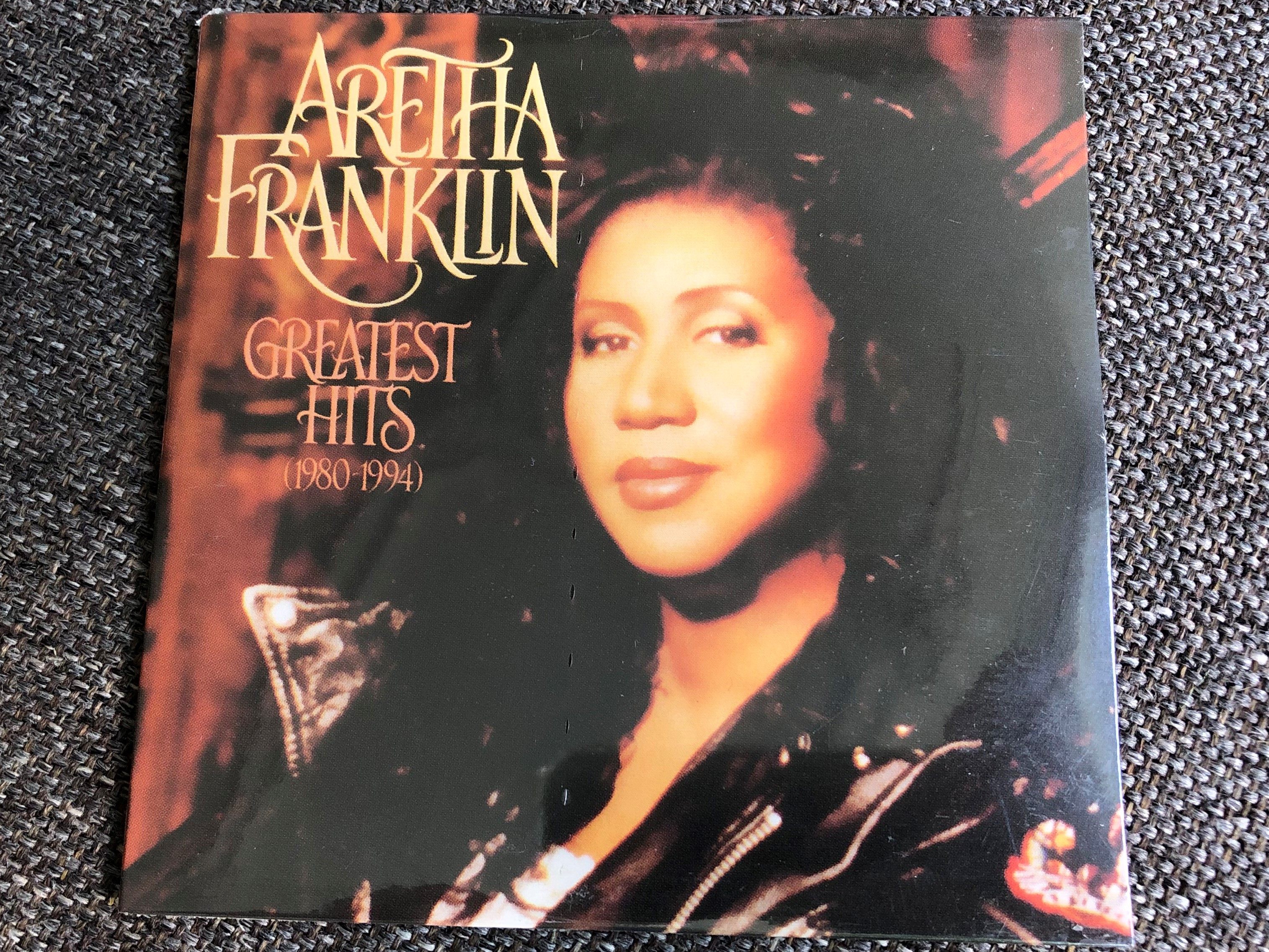 aretha-franklin-greatest-hits-1980-1994-sony-music-audio-cd-2010-88697753522-1-.jpg