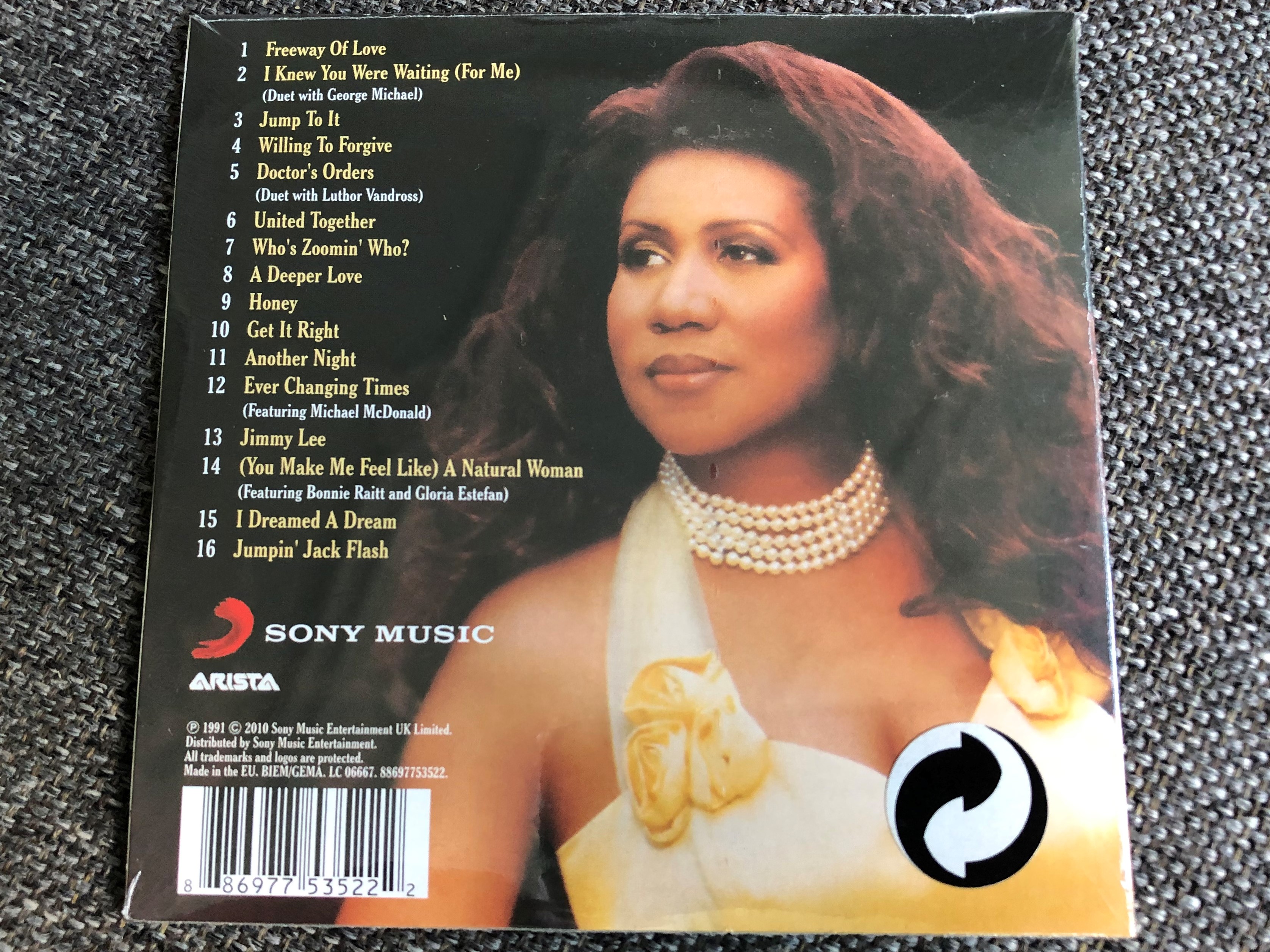 aretha-franklin-greatest-hits-1980-1994-sony-music-audio-cd-2010-88697753522-2-.jpg