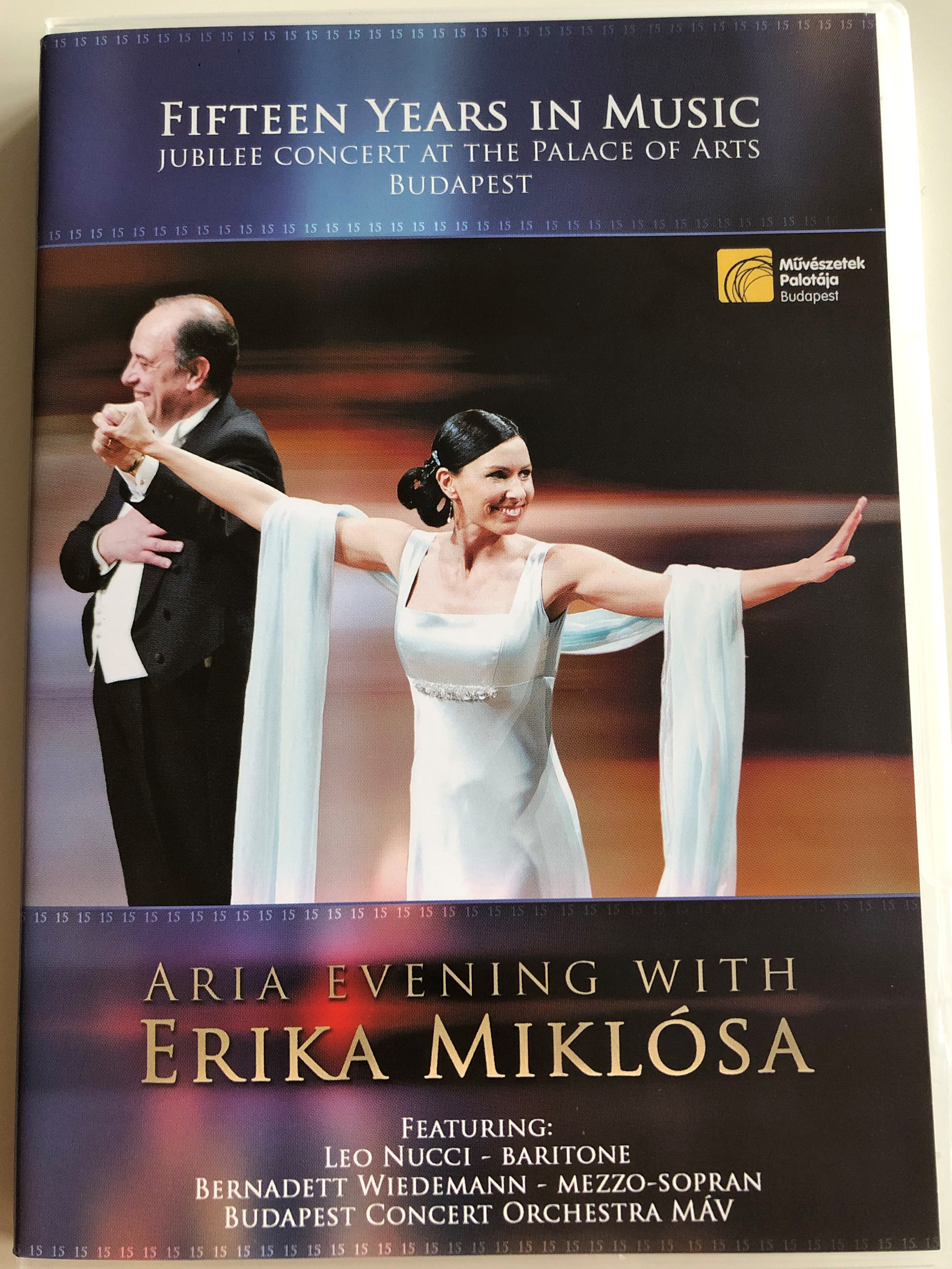 aria-evening-with-erika-mikl-sa-dvd-fifteen-years-in-music-jubilee-concert-at-the-palace-of-arts-budapest-1.jpg