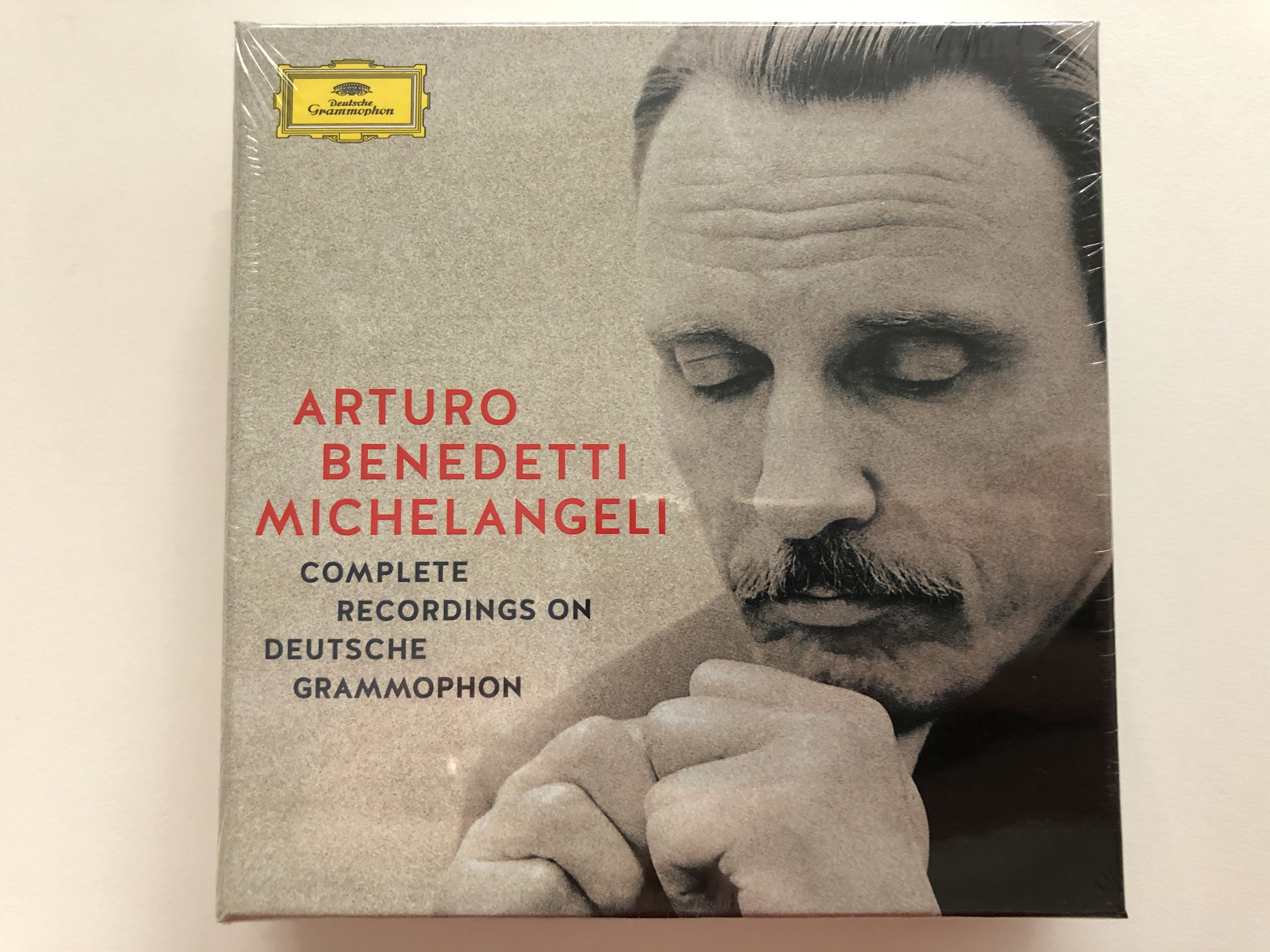 arturo-benedetti-michelangeli-complete-recordings-on-deutsche-grammophon-deutsche-grammophon-10x-audio-cd-2016-00289-479-6277-1-.jpg