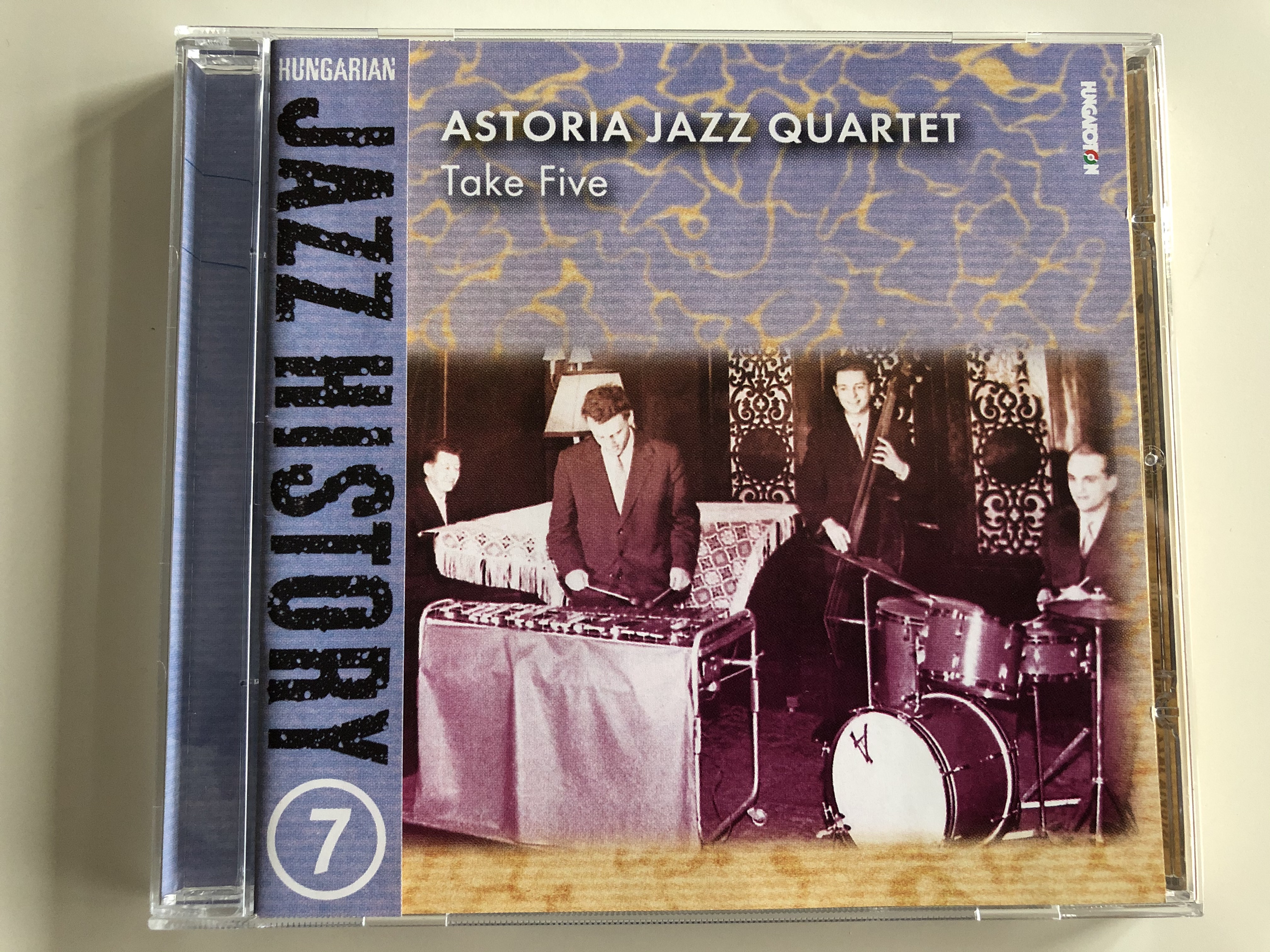 astoria-jazz-quartet-take-five-hungarian-jazz-history-7-hungaroton-audio-cd-2001-hcd-71082-1-.jpg