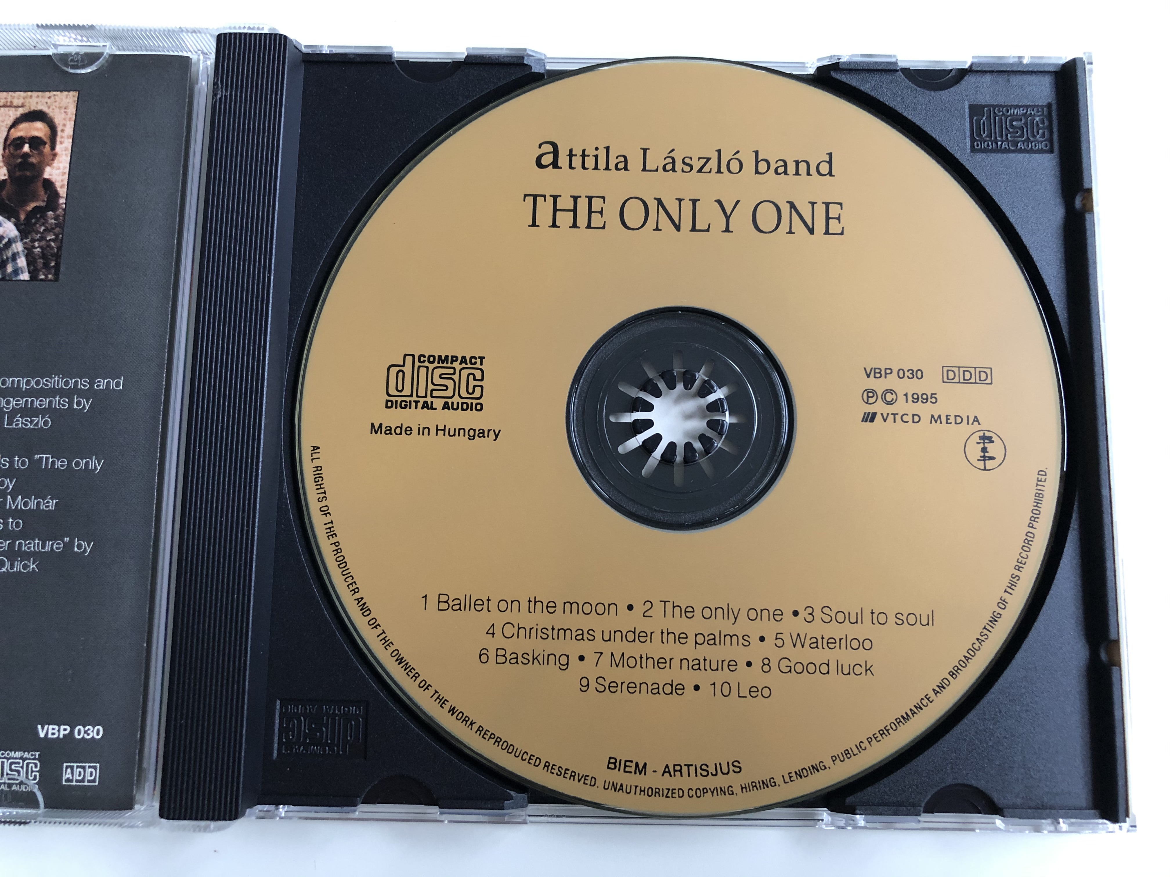 att-la-l-szl-band-the-only-one-bouvard-p-cuchet-records-audio-cd-1995-vbp-030-4-.jpg