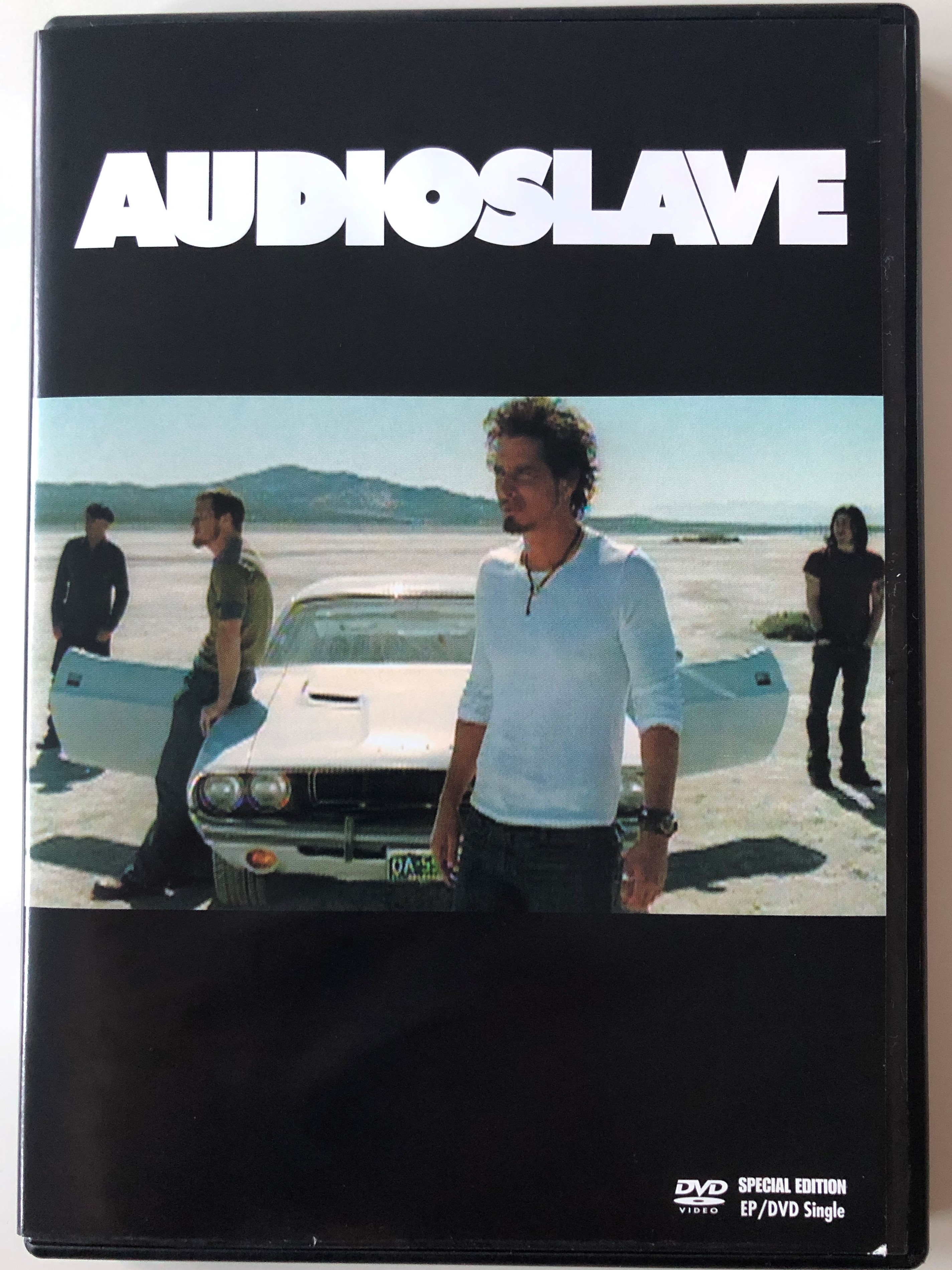 audioslave-dvd-2003-special-edition-1.jpg