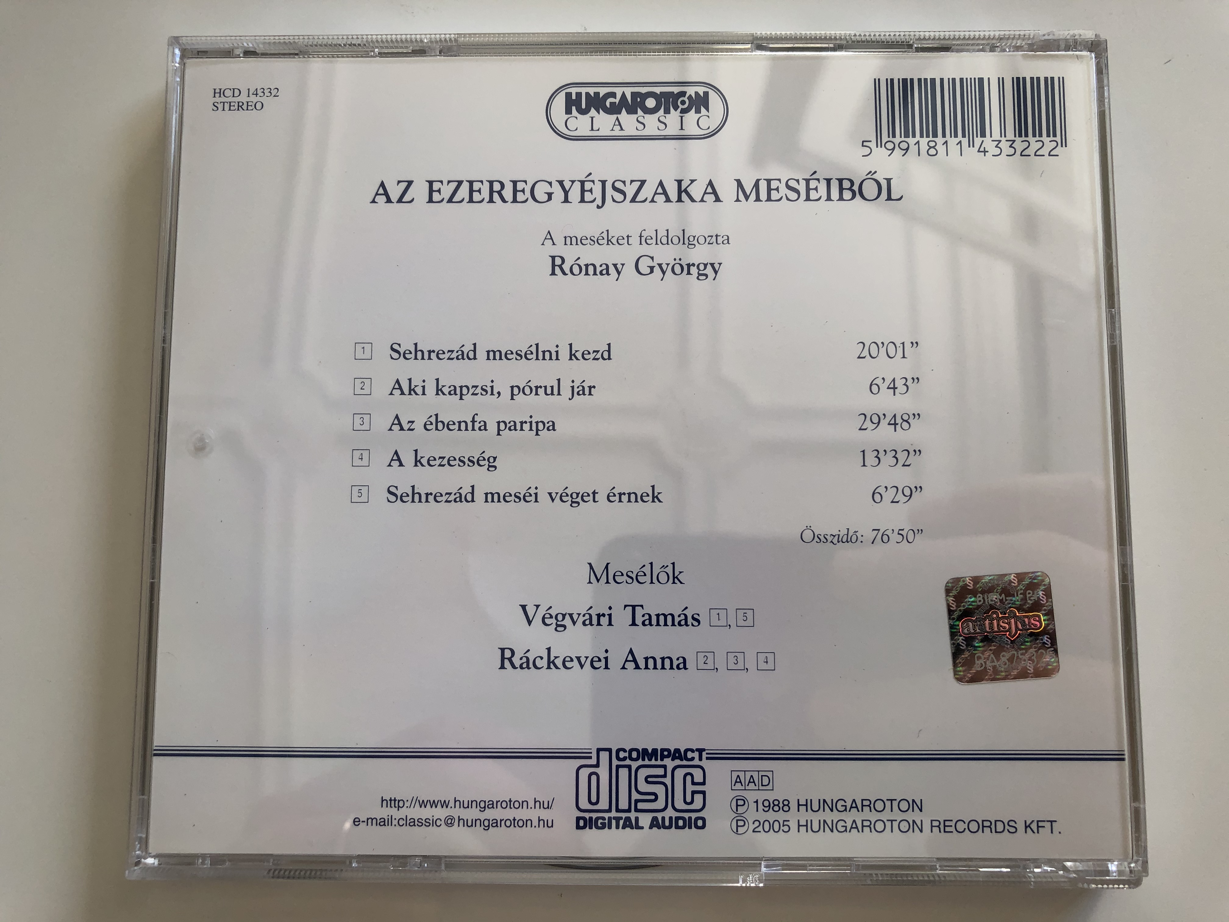 az-1001-jszakai-mes-ib-l-sehrezad-meselni-kezd-aki-kapzsi-porul-jar-az-ebenfa-paripa-a-kezesseg-sehrezad-mesei-veget-ernek-v-gv-ri-tam-s-r-ckevei-anna-hungaroton-classic-audio-cd-2005-4-.jpg