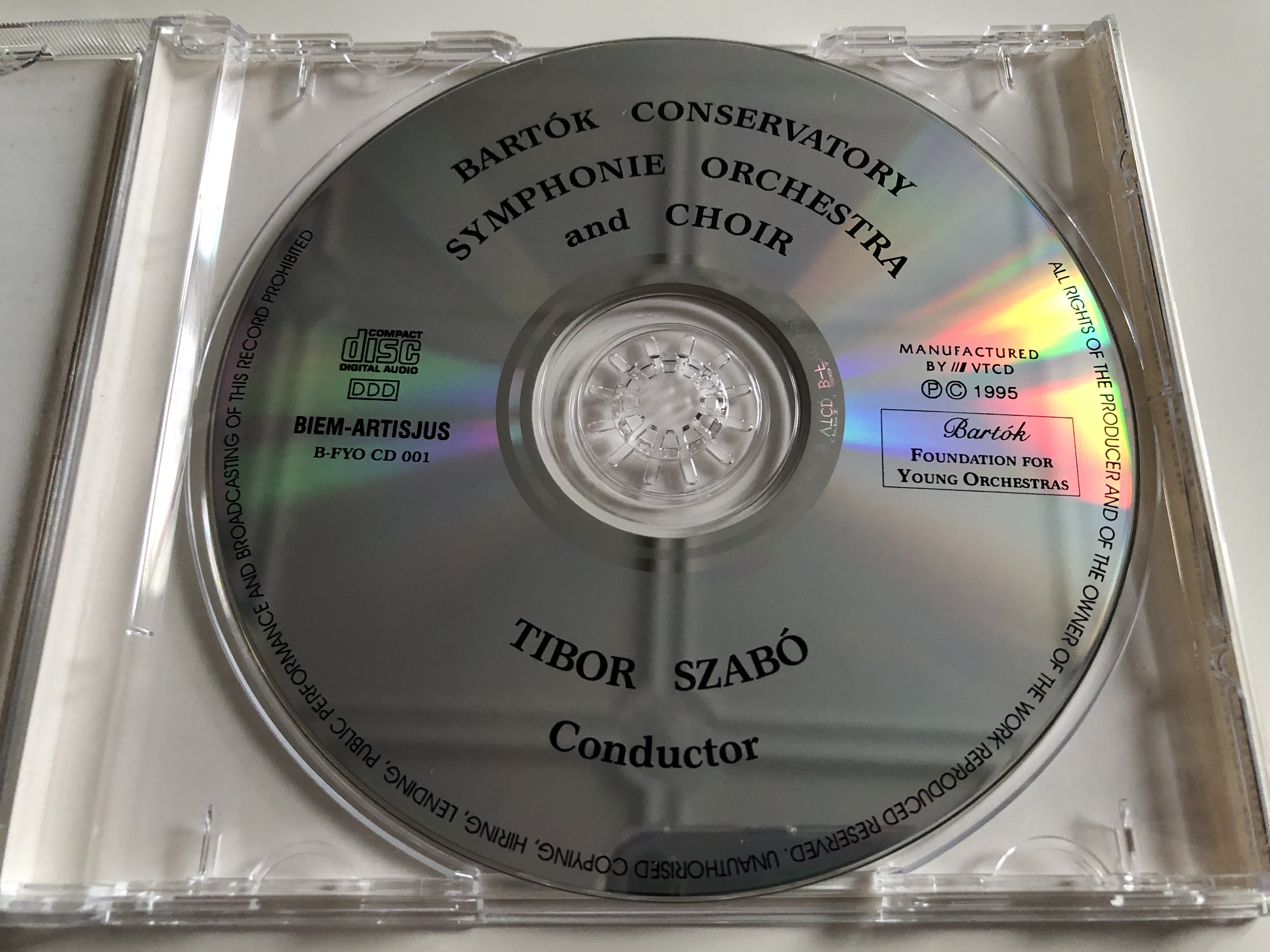 bartok-conservatory-symphonie-orchestra-and-choir-budapest-hungary-jozsef-soproni-missa-choralis-1992-mozart-missa-solemnis-c-moll-k.-139-waisenhaus-messe-conductor-tibor-szabo-6-.jpg