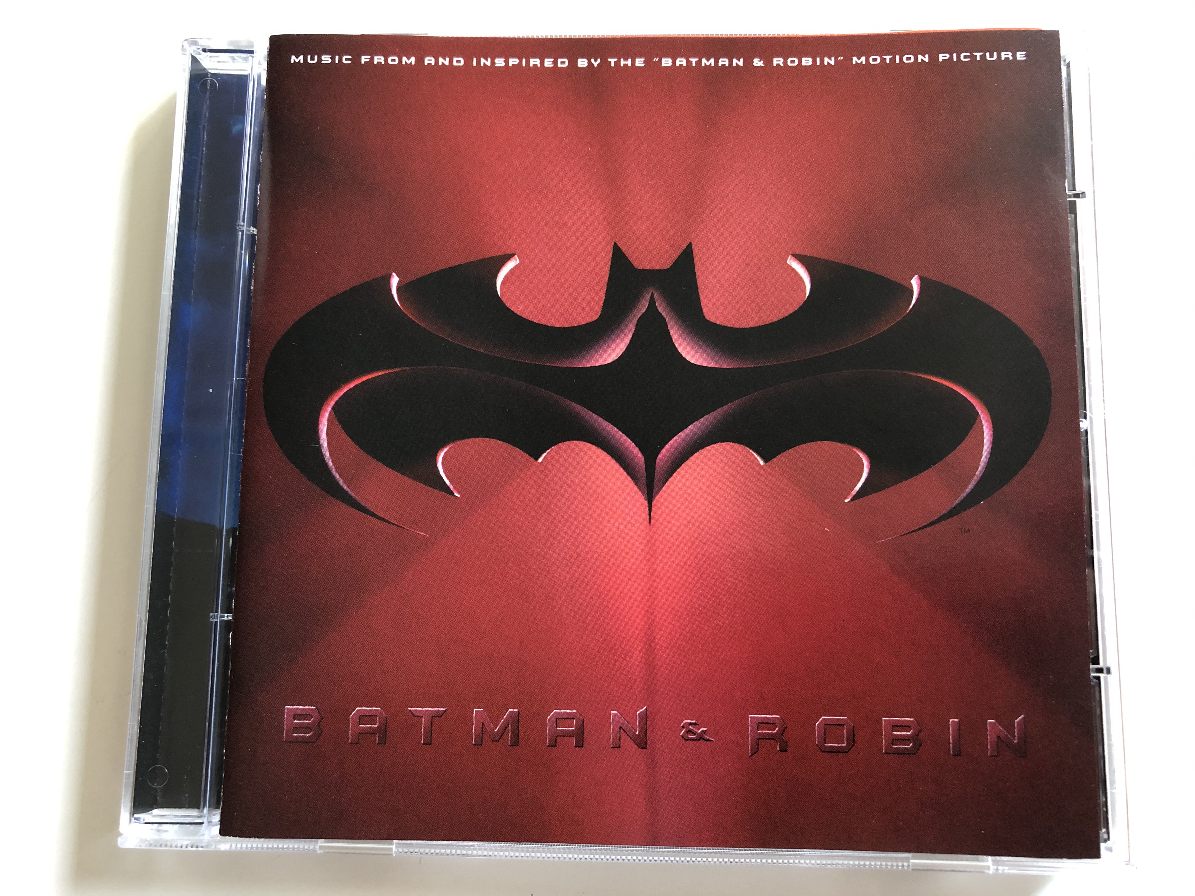 batman-robin-music-from-and-inspired-by-the-batman-robin-motion-picture-warner-bros.-records-audio-cd-1997-9362-46620-2-1-.jpg