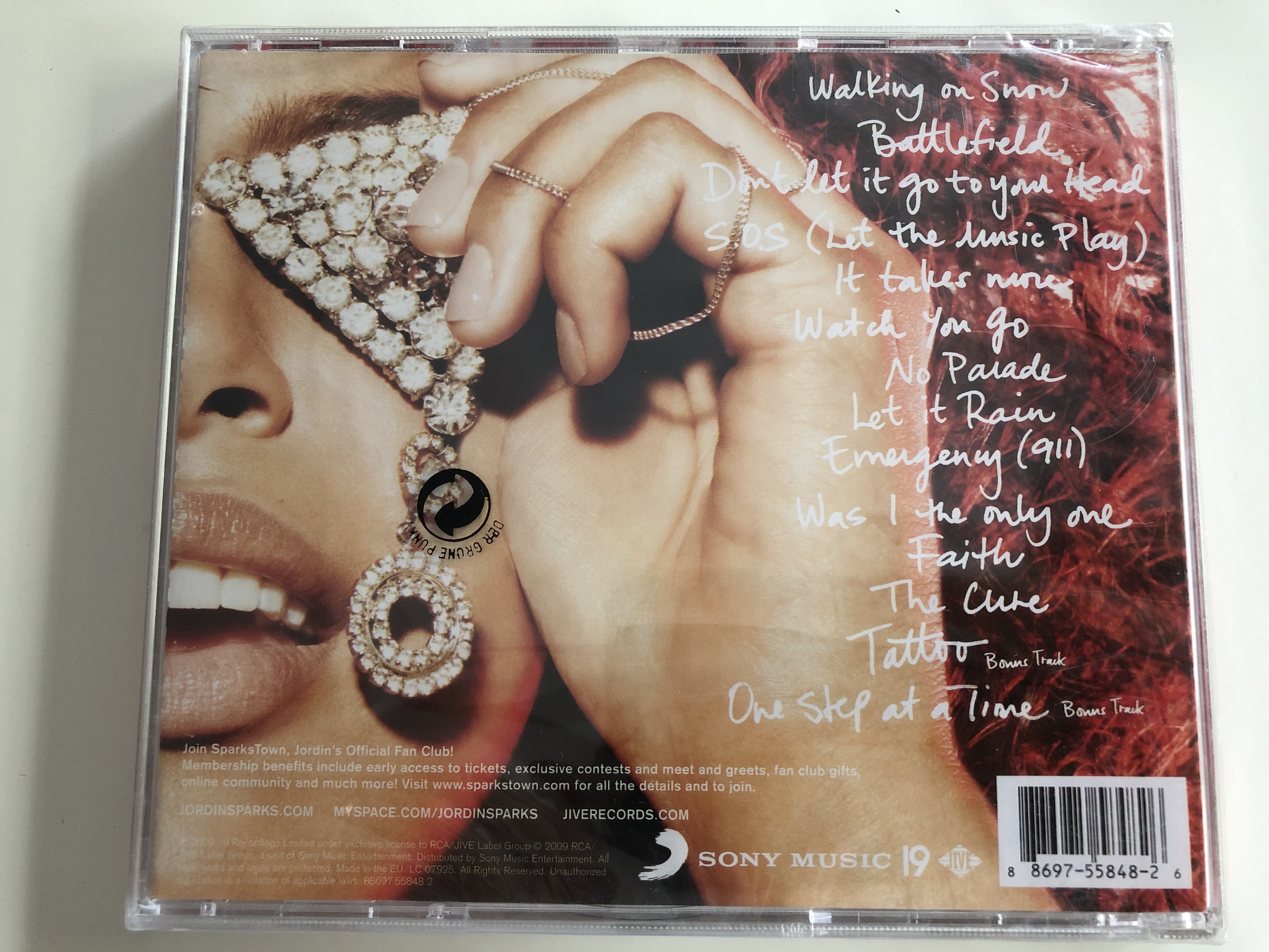 battlefield-jordin-sparks-featuring-the-smash-single-battlefield-also-includes-s.o.s.-let-the-music-play-.-also-available-limited-edition-deluxe-19-recordings-audio-cd-2009-8869.jpg
