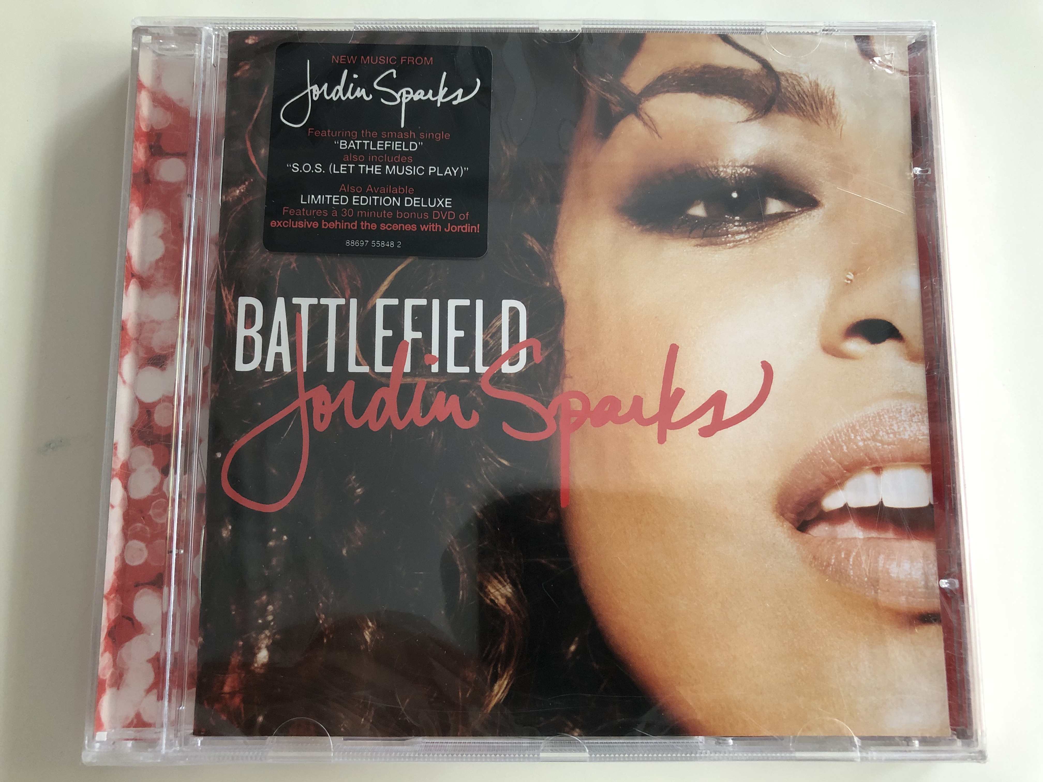 battlefield-jordin-sparks-featuring-the-smash-single-battlefield-also-includes-s.o.s.-let-the-music-play-.-also-available-limited-edition-deluxe-19-recordings-audio-cd-2009-88697-1-.jpg