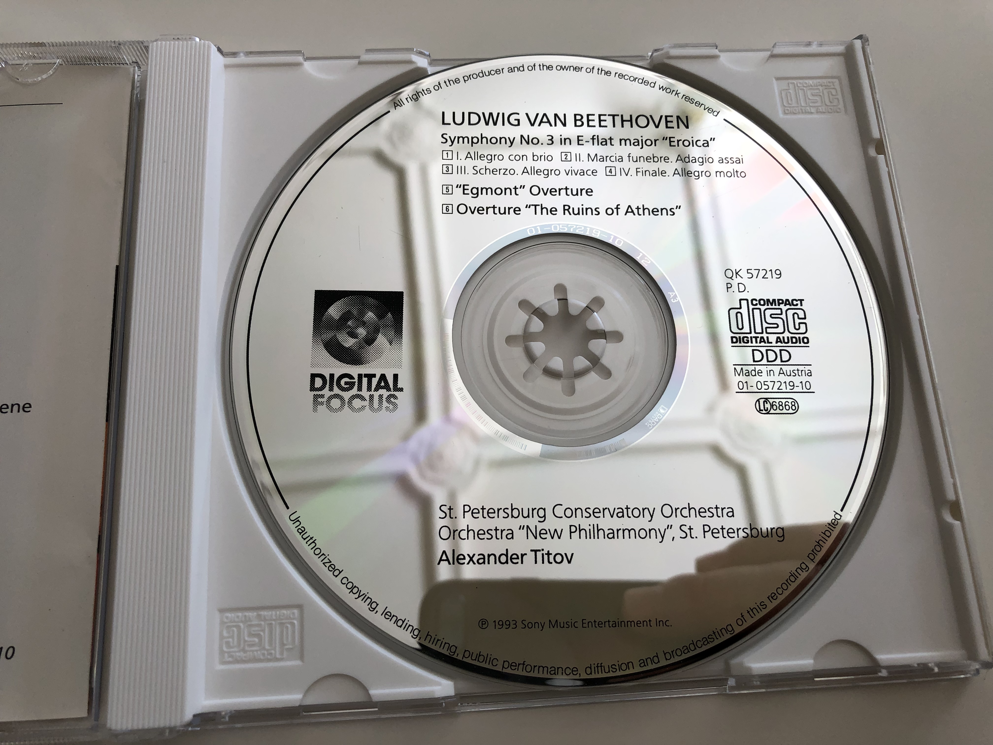 beethoven-symphonie-nr.-3-eroica-ouvert-ren-egmont-die-ruinen-von-athen-st.-petersburg-conservatory-orchestra-conducted-by-alexander-titov-new-philharmoy-orchestra-st.-petersburg-audio-cd-1993-qk-57219-4-.jpg