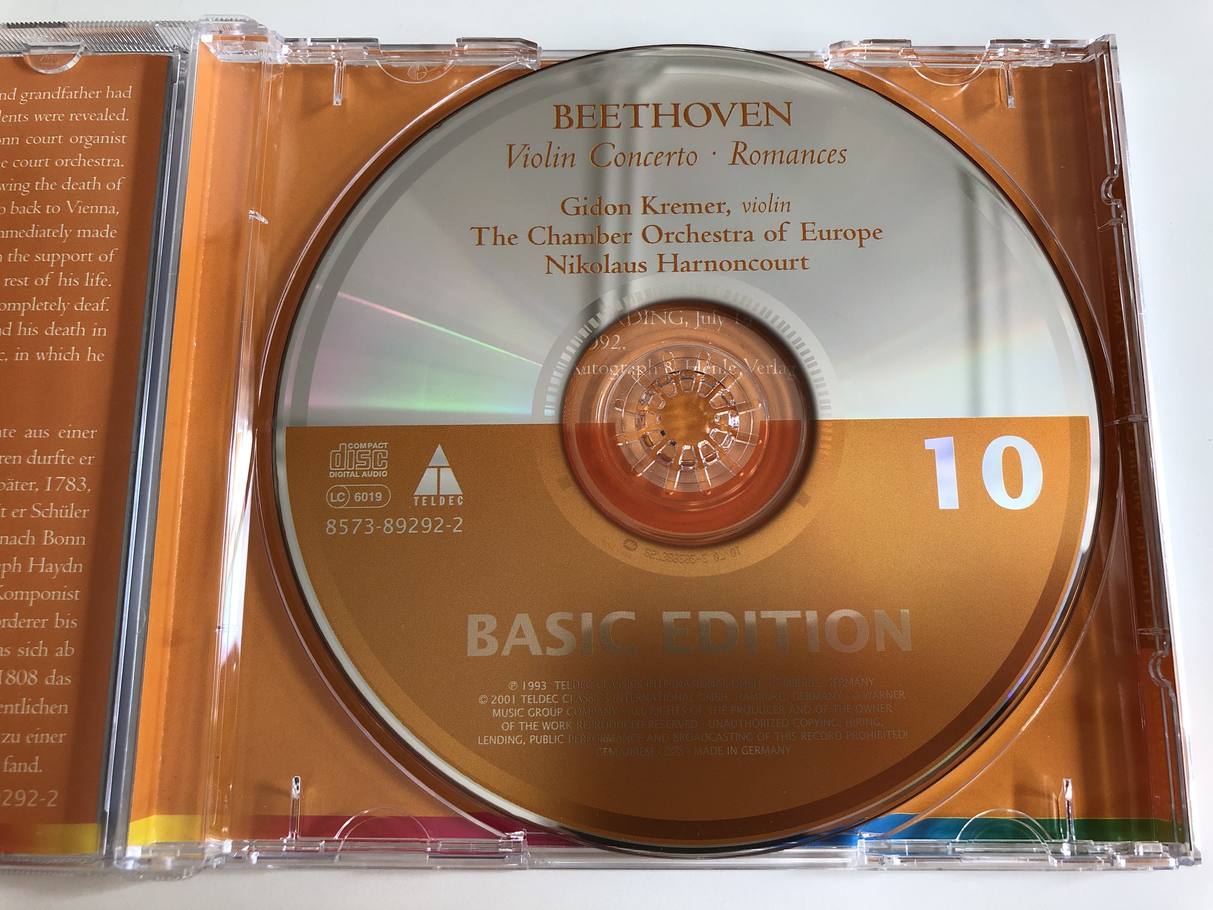 beethoven-violin-concerto-romances-gidon-kremer-the-chamber-orchestra-of-europe-conducted-by-nikolaus-harnoncourt-basic-edition-10-audio-cd-2001-4-.jpg