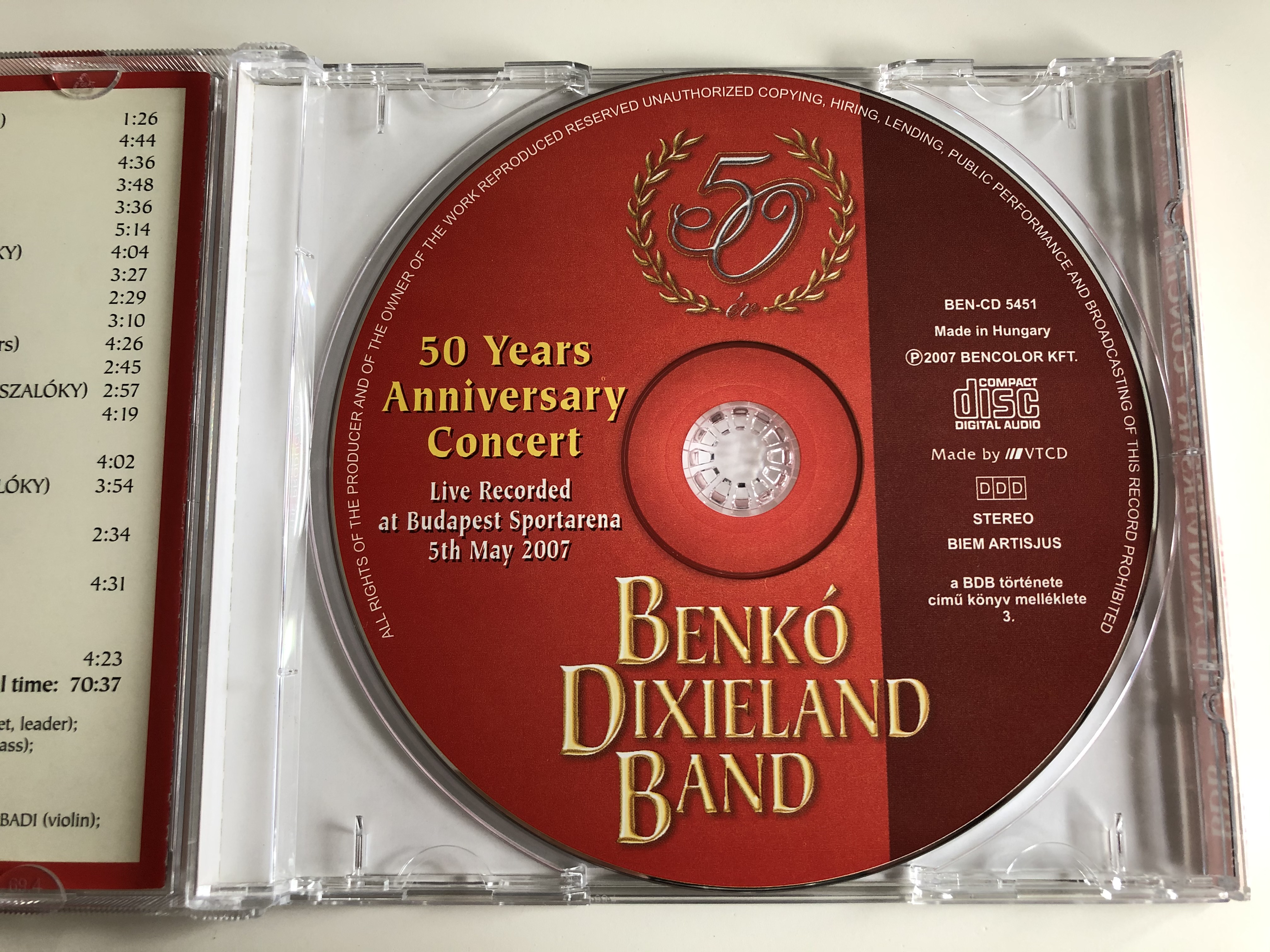 benk-dixieland-band-live-recorded-at-budapest-sportatrena-5nd-may-2007-the-anisversary-concert-bencolor-kft.-audio-cd-2007-stereo-ben-cd-5451-5-.jpg