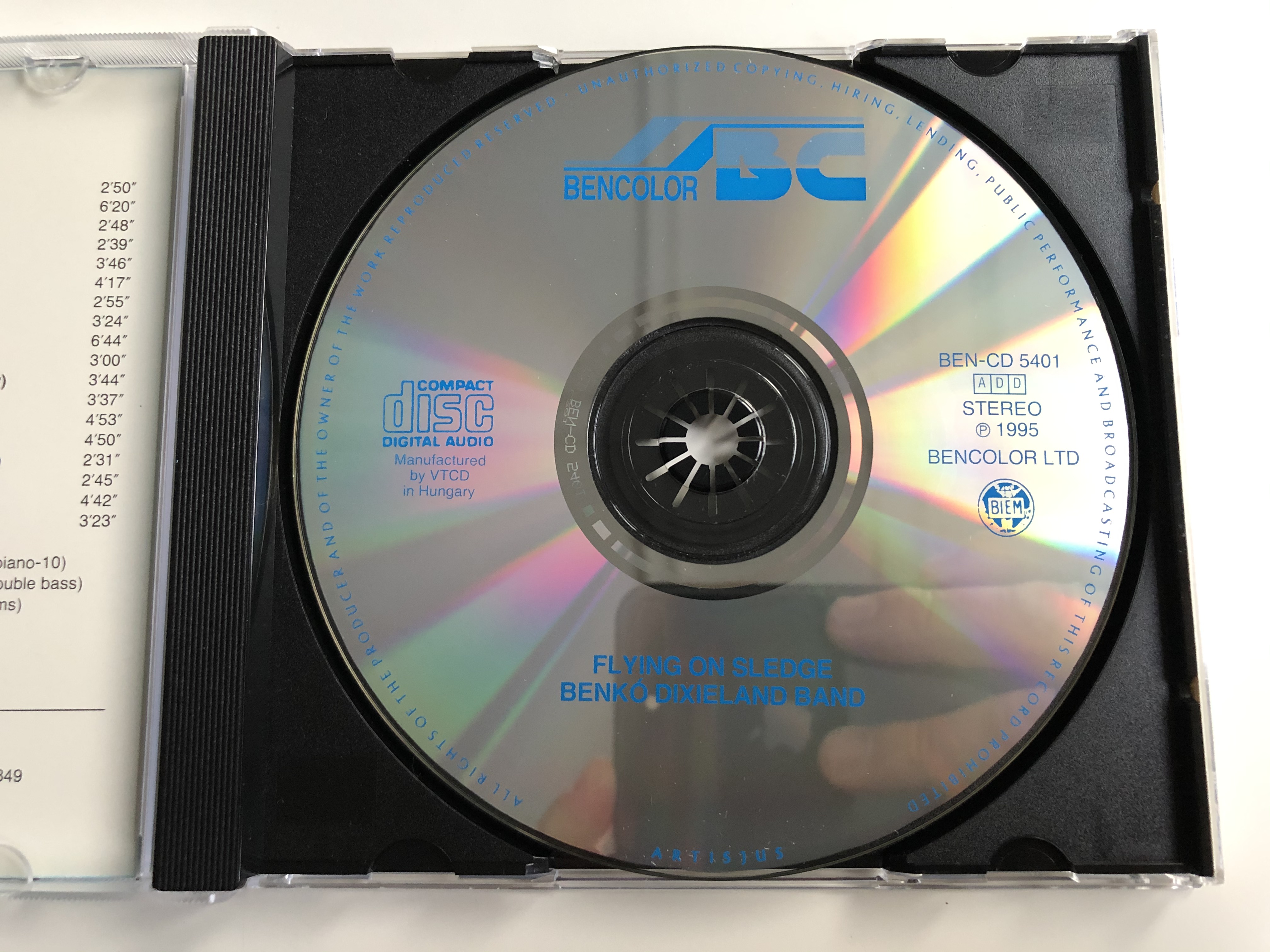 benk-dixieland-hungary-band-flying-on-sledge-bencolor-audio-cd-1995-stereo-ben-cd-5401-3-.jpg