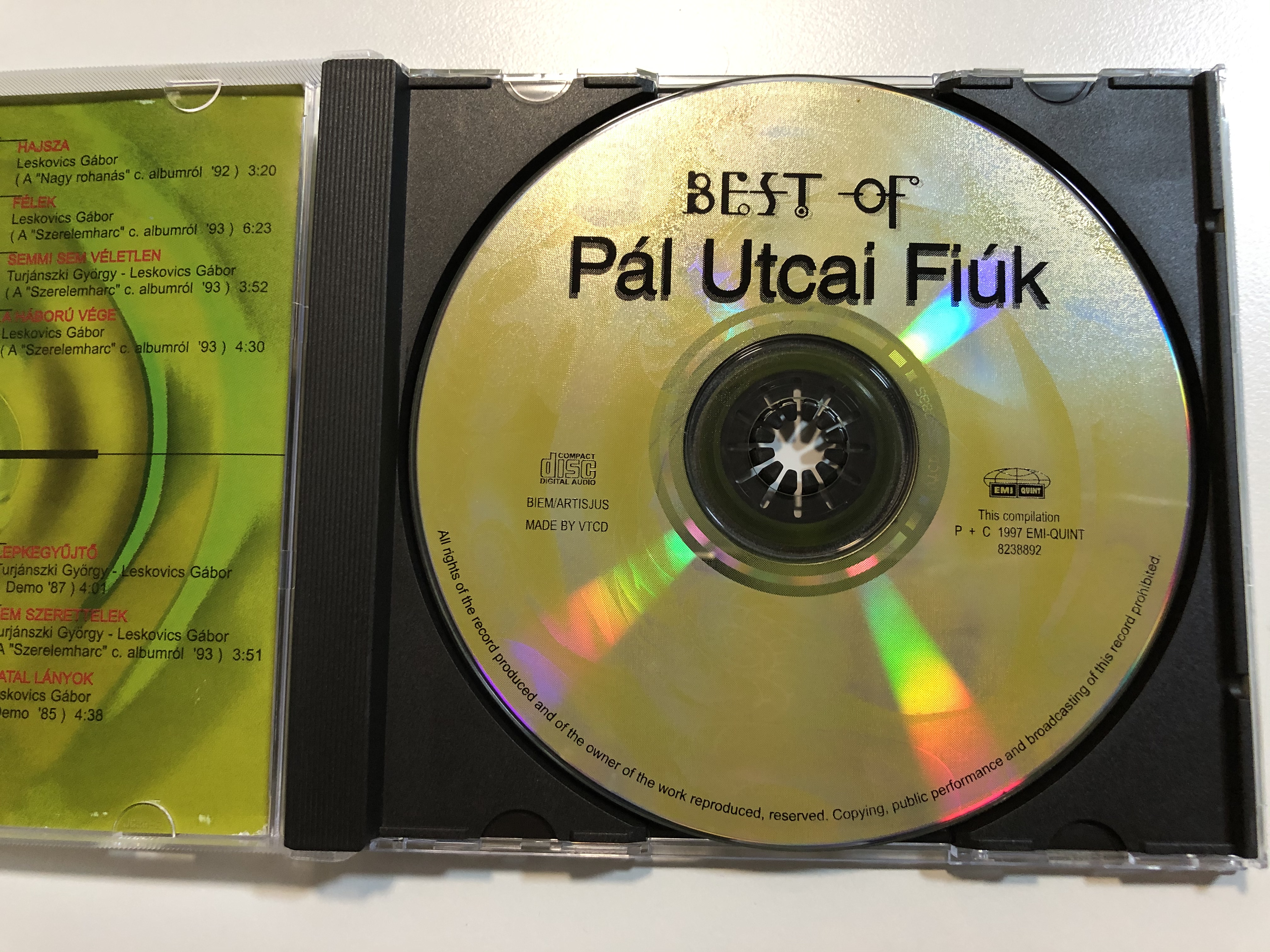 best-of-p-l-utcai-fi-k-a-legjobb-puf-dalok-egy-albumom-3-soha-meg-nema-jelent-demo-felvetel-emi-quint-audio-cd-1997-8238892-5-.jpg