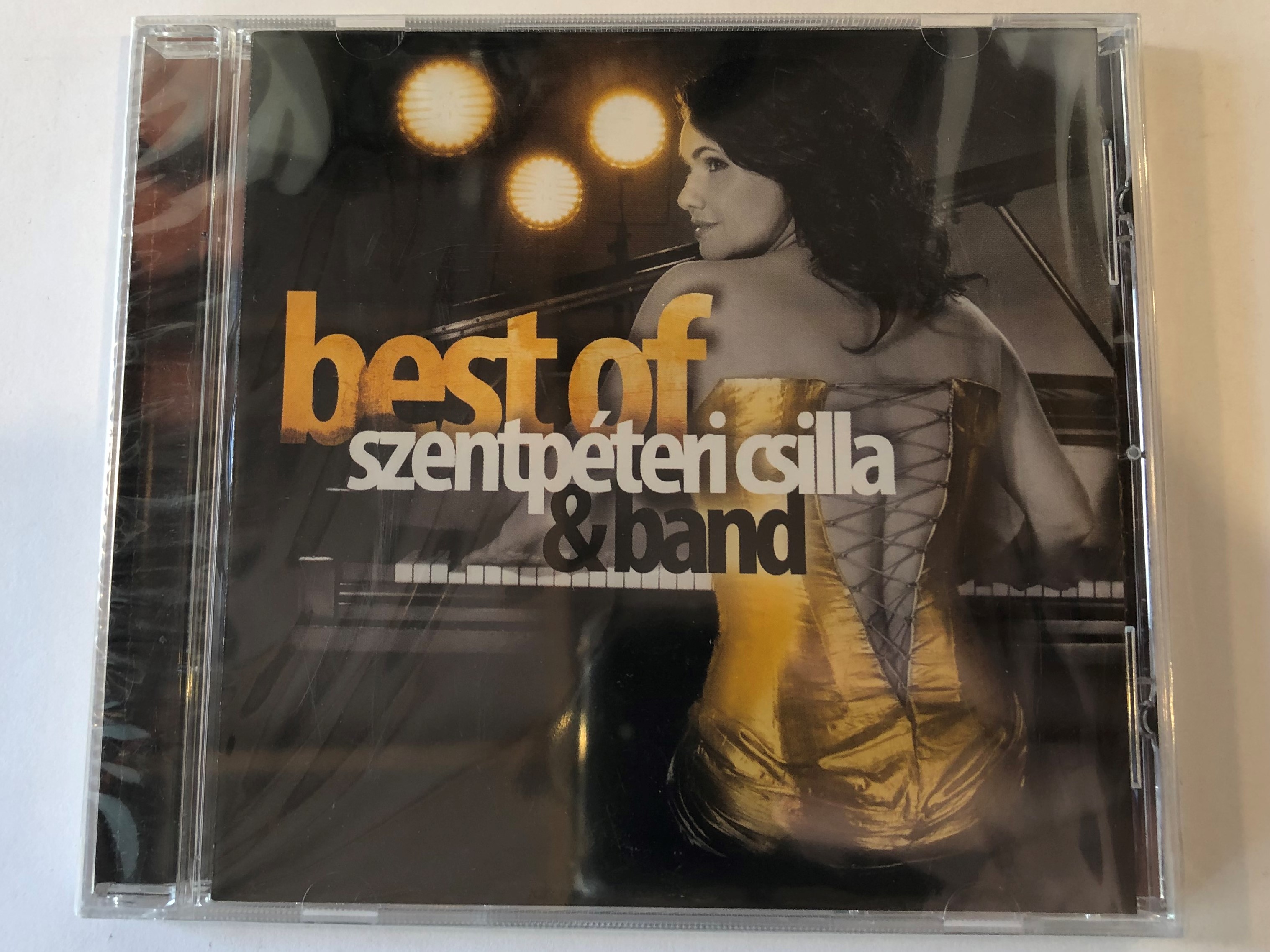 best-of-szentp-teri-csilla-band-maximum-69-audio-cd-2013-5999885691319-1-.jpg