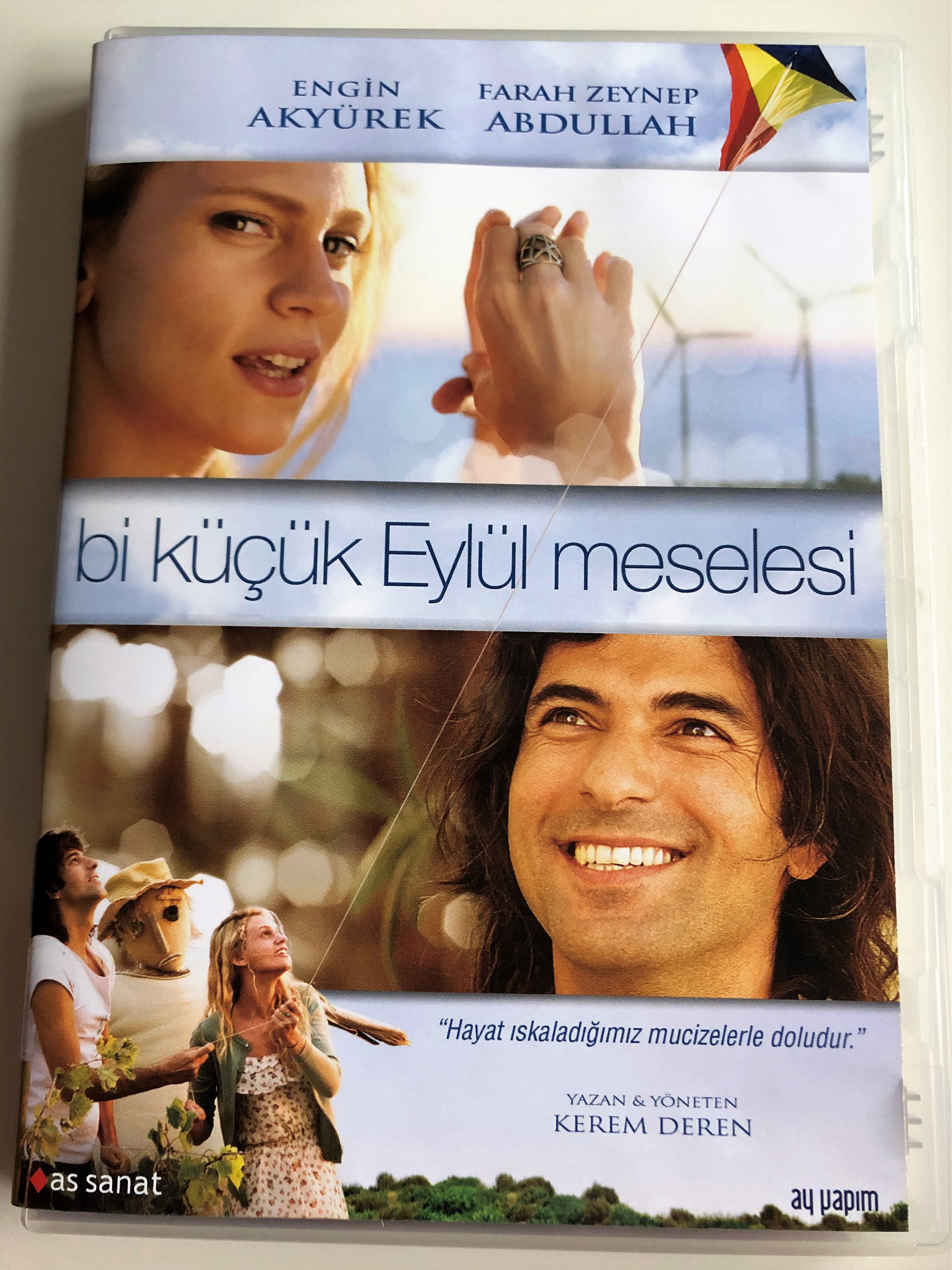 bi-k-k-eyl-l-meselesi-dvd-2014-a-small-september-affair-directed-by-kerem-deren-starring-engin-aky-rek-farah-zeynep-abdullah-1-.jpg
