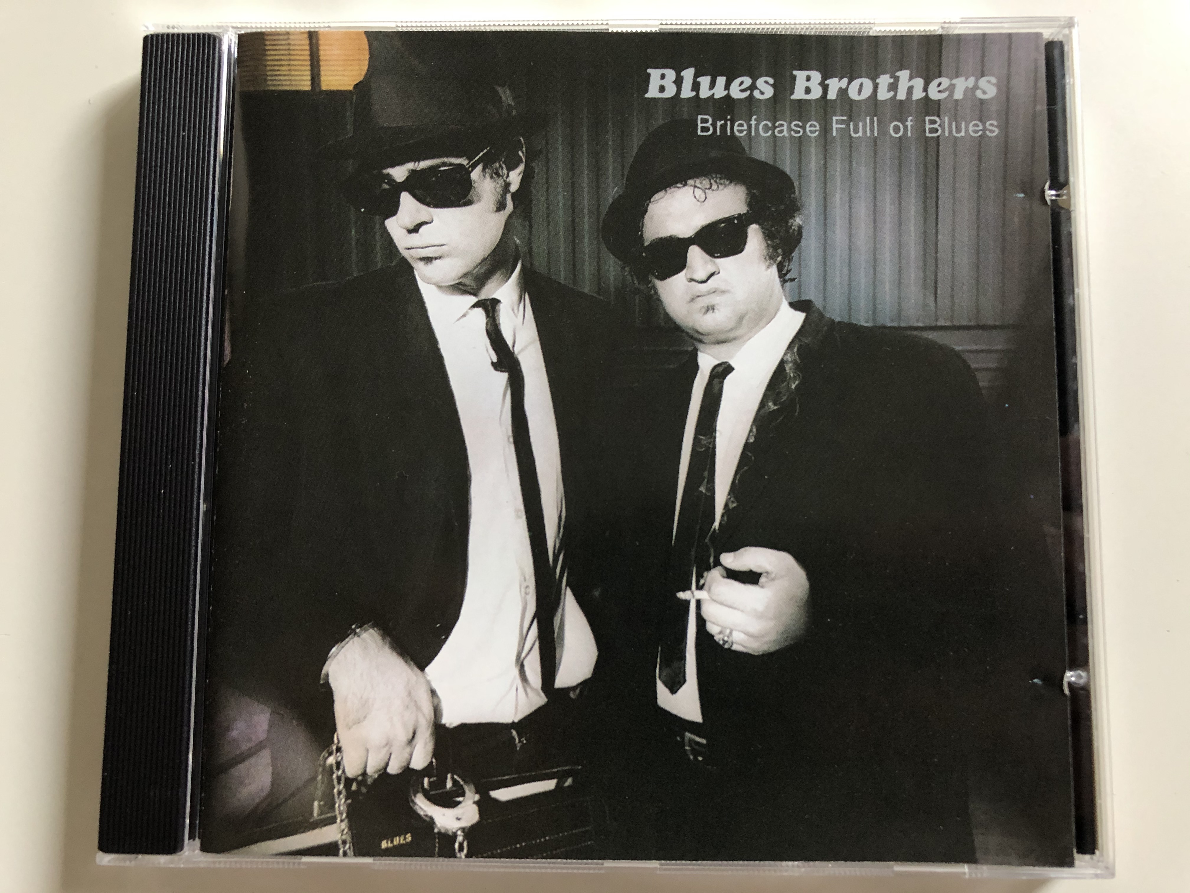blues-brothers-briefcase-full-of-blues-atlantic-audio-cd-7567-82788-2-1-.jpg