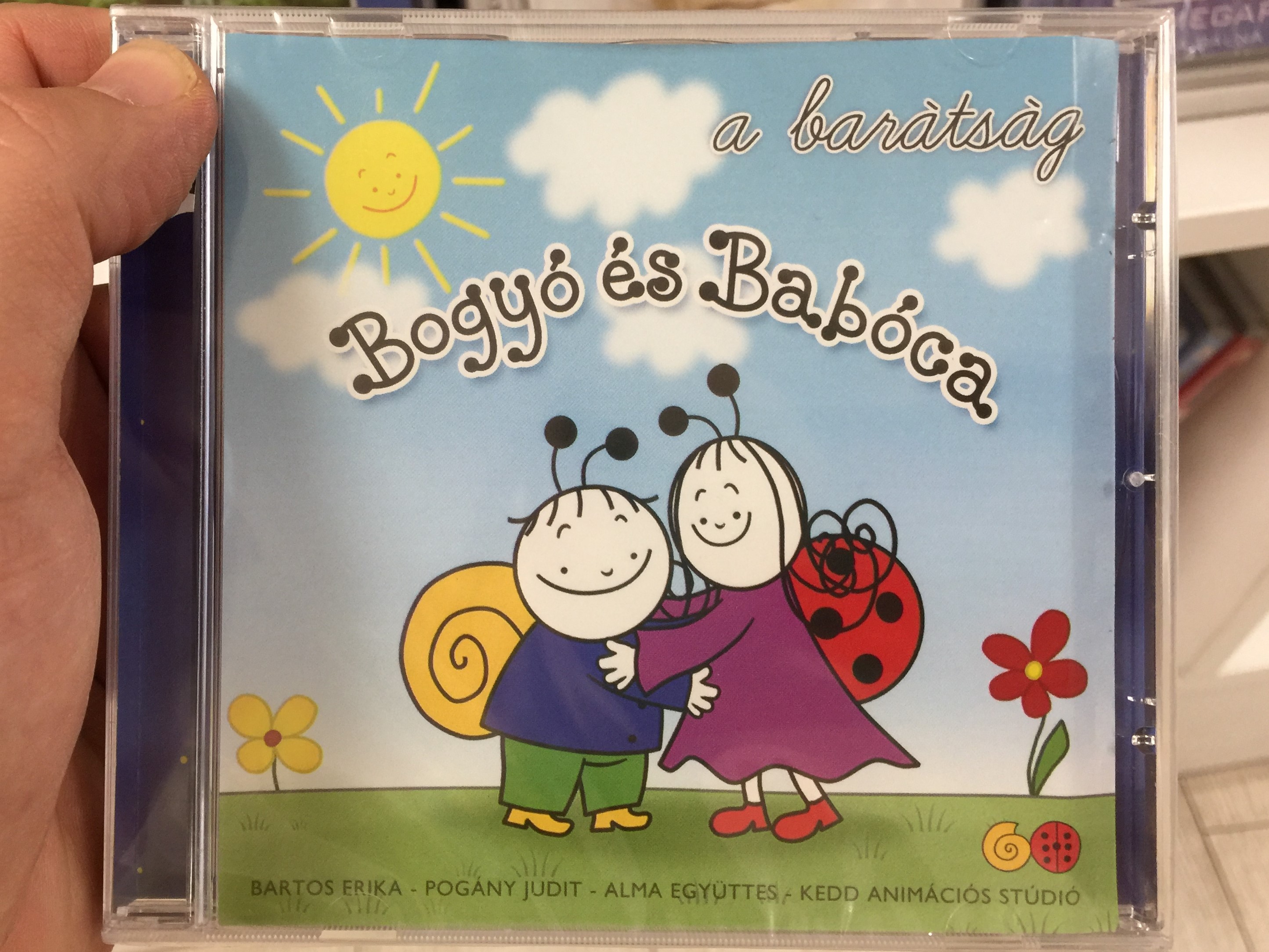bogyo-s-baboca-a-baratsag-bartos-erika-pogany-judit-kifli-zenekar-kedd-animacios-studio-audio-cd-978963069668-1-.jpg