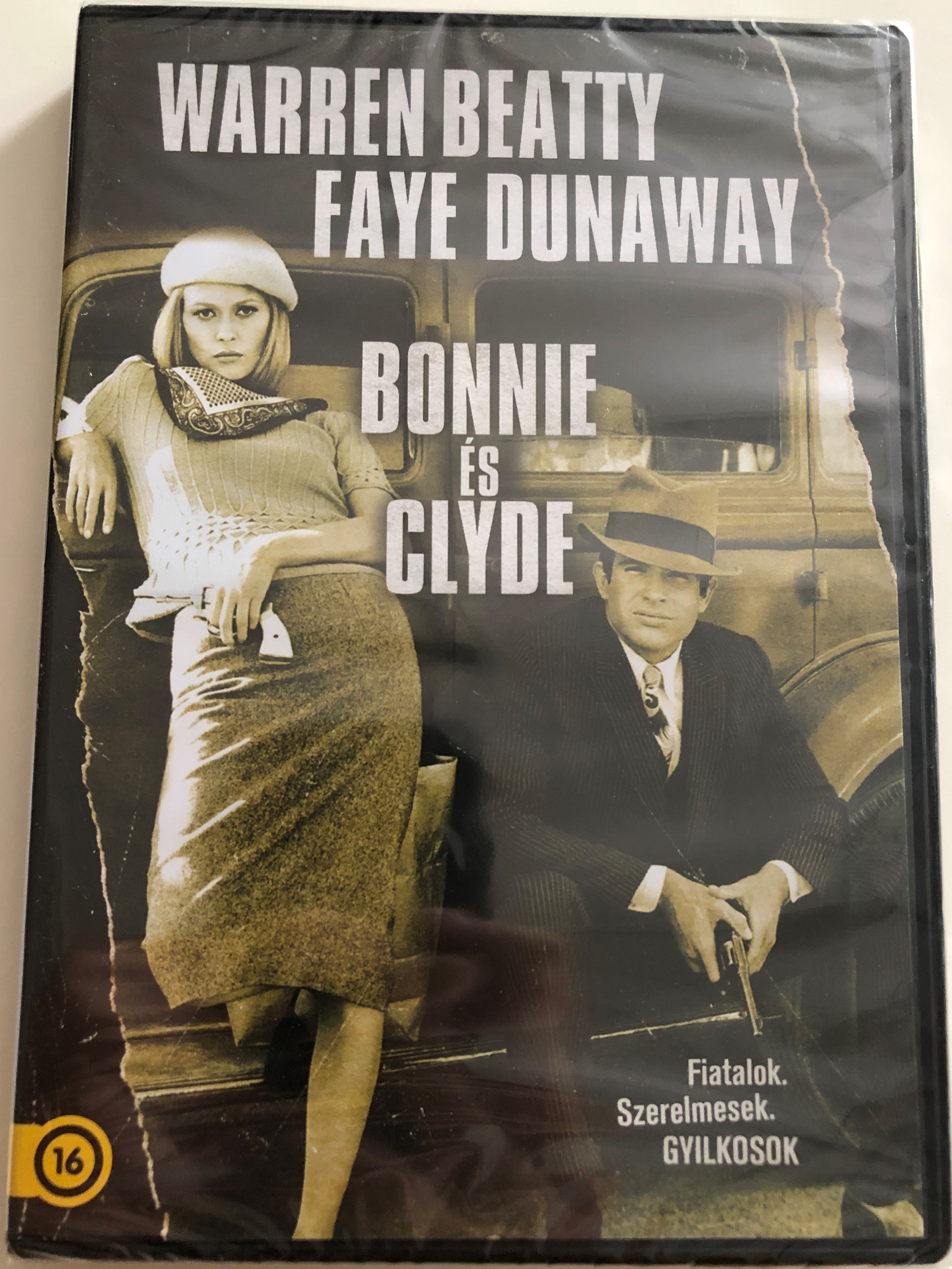 bonnie-clyde-dvd-1967-bonnie-s-clyde-fiatalok.-szerelmesek.-gyilkosok-directed-by-arthur-penn-starring-warren-beatty-faye-dunaway-michael-j.-pollard-gene-hackman-estelle-parsons-1-.jpg