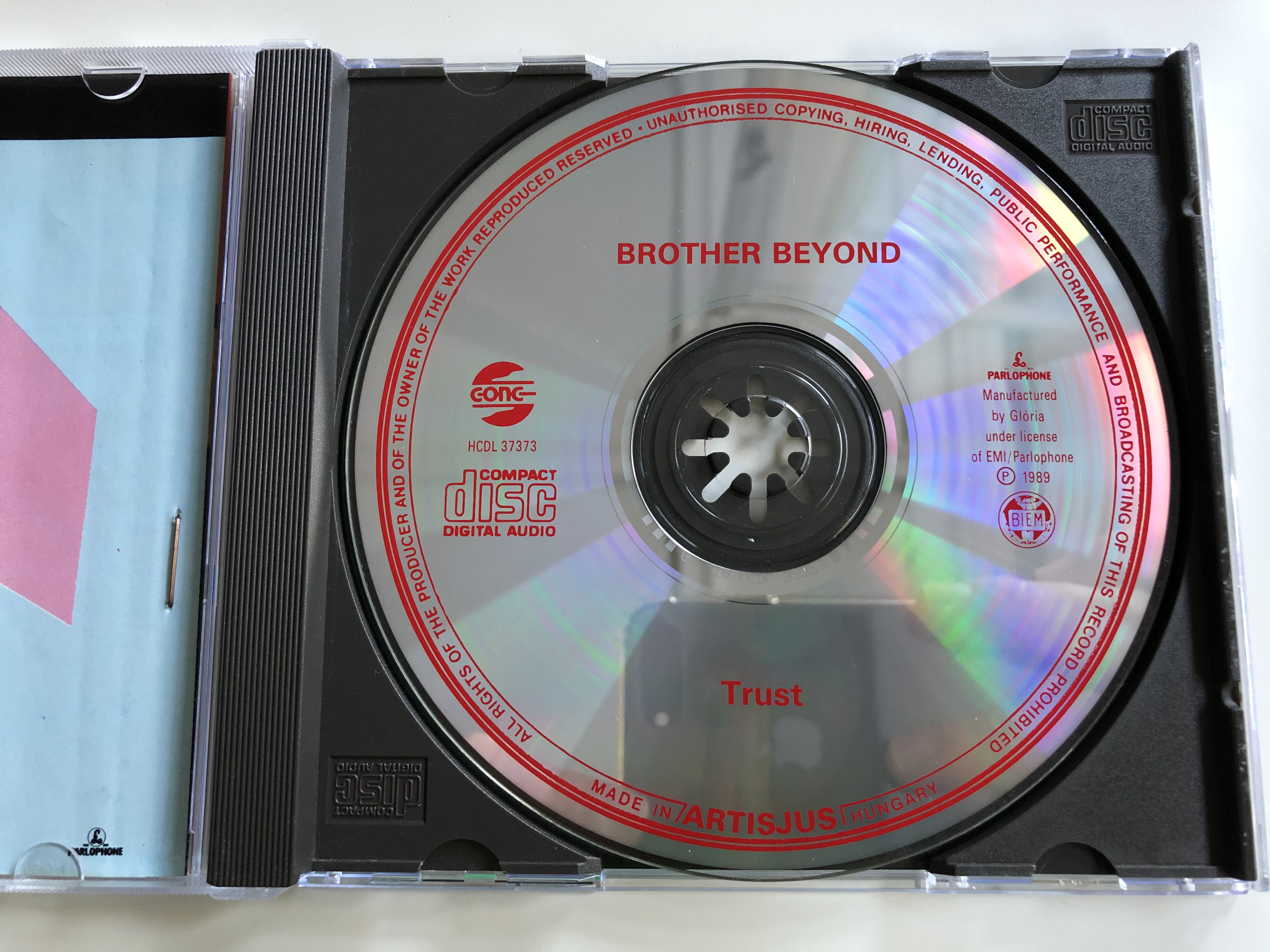 brother-beyond-trust-gong-audio-cd-1989-hcdl-37373-7-.jpg