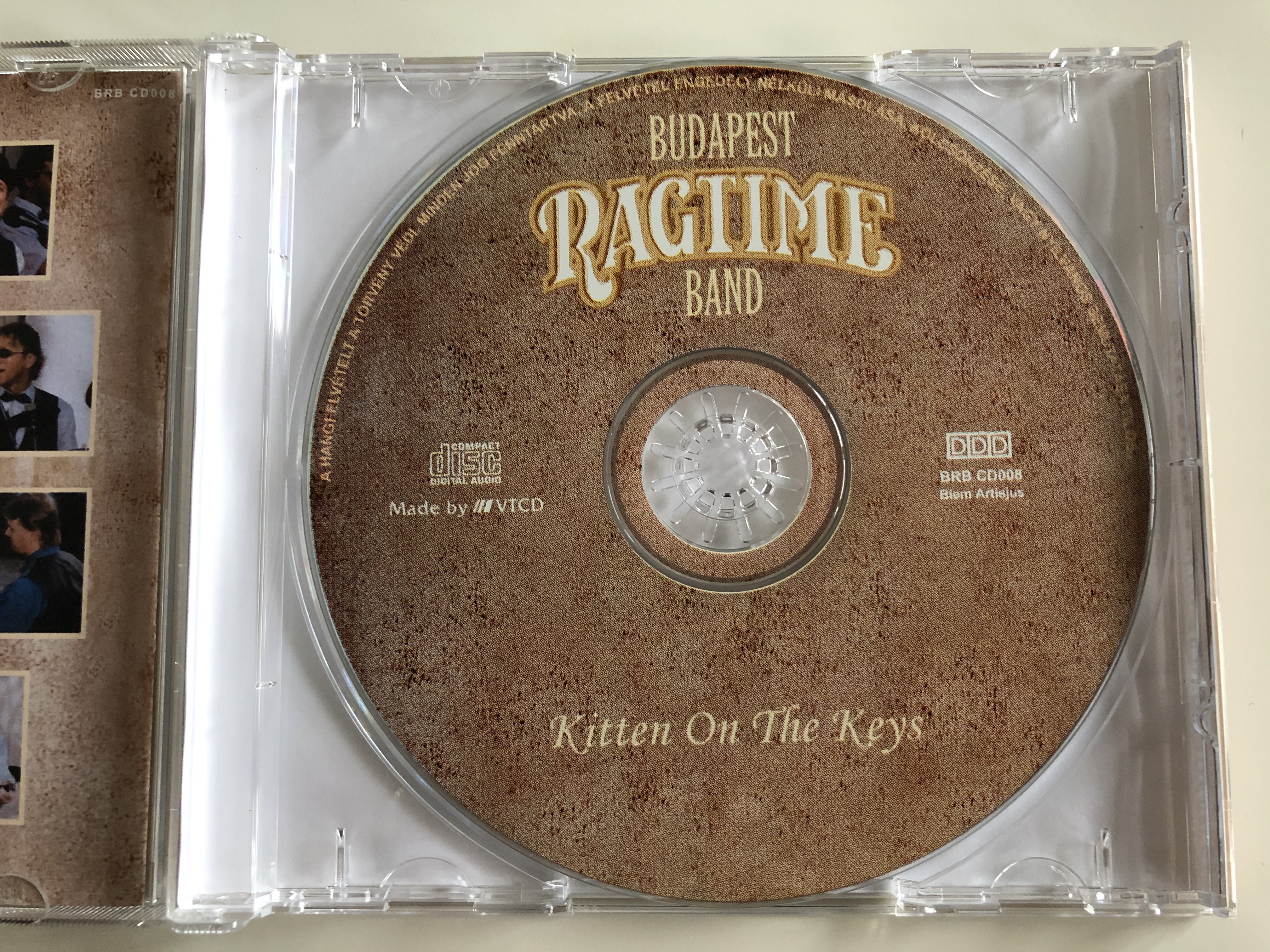 budapest-ragtime-band-kitten-on-the-keys-budapest-ragtime-band-audio-cd-brb-cd008-4-.jpg