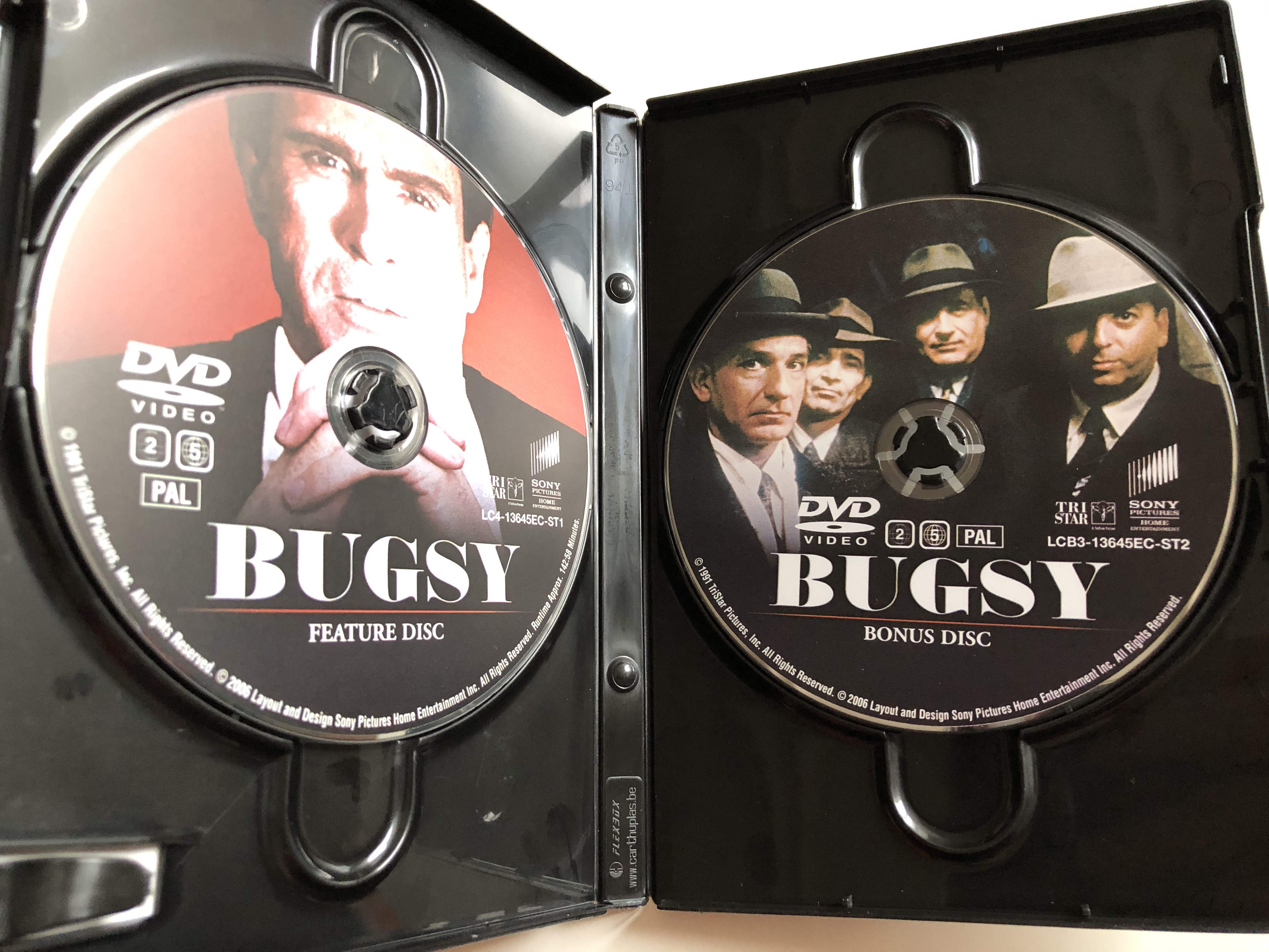 Bugsy: Extended Cut 2 DVD SET 1991 Bugsy / Directed by Barry Levinson /  Starring: Warren Beatty, Annette Bening / A figyelem középpontjában, a  maffia célkeresztjében / Bővített 2 lemezes változat - bibleinmylanguage